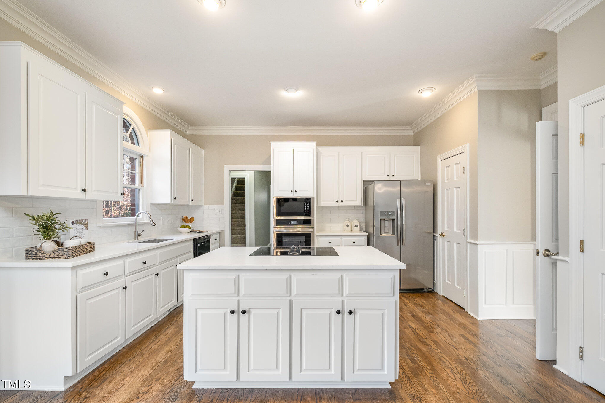 704 Misty Isle Place