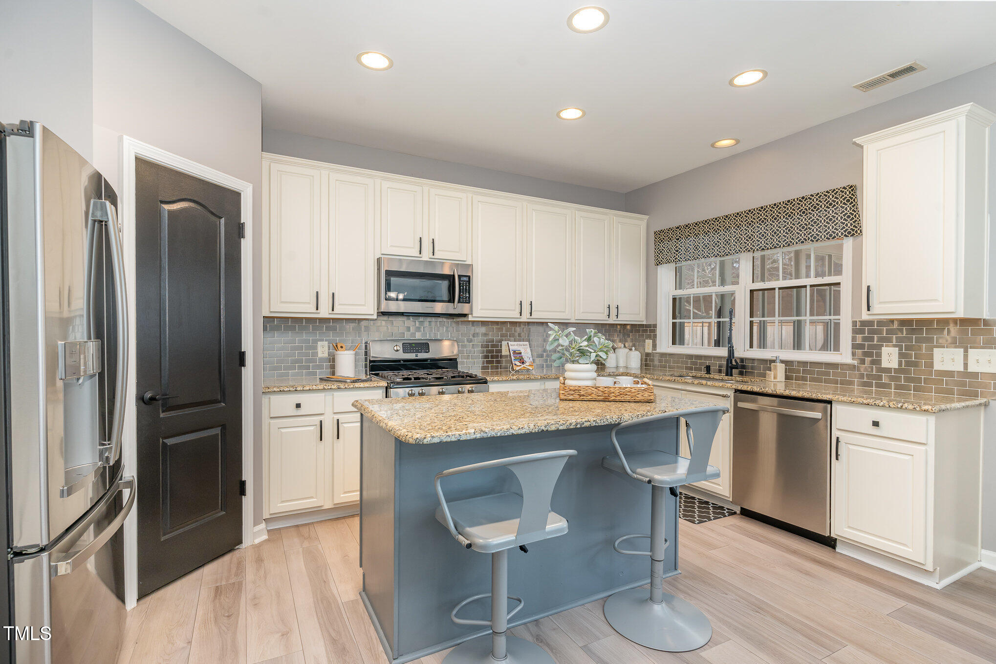 7572 Silver View Lane