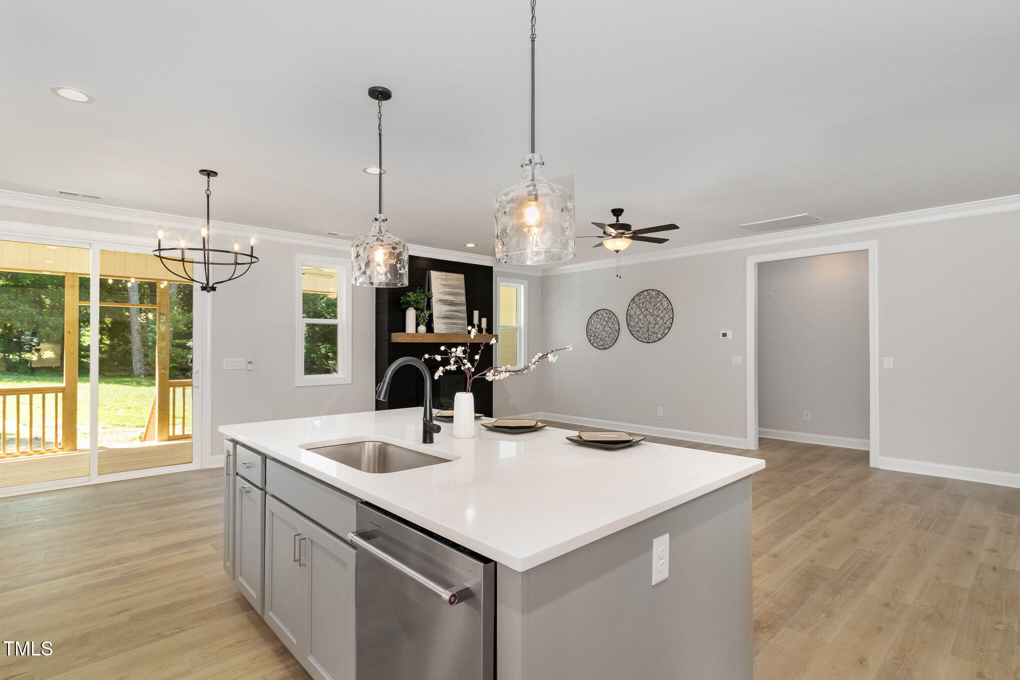 503 Forest Road