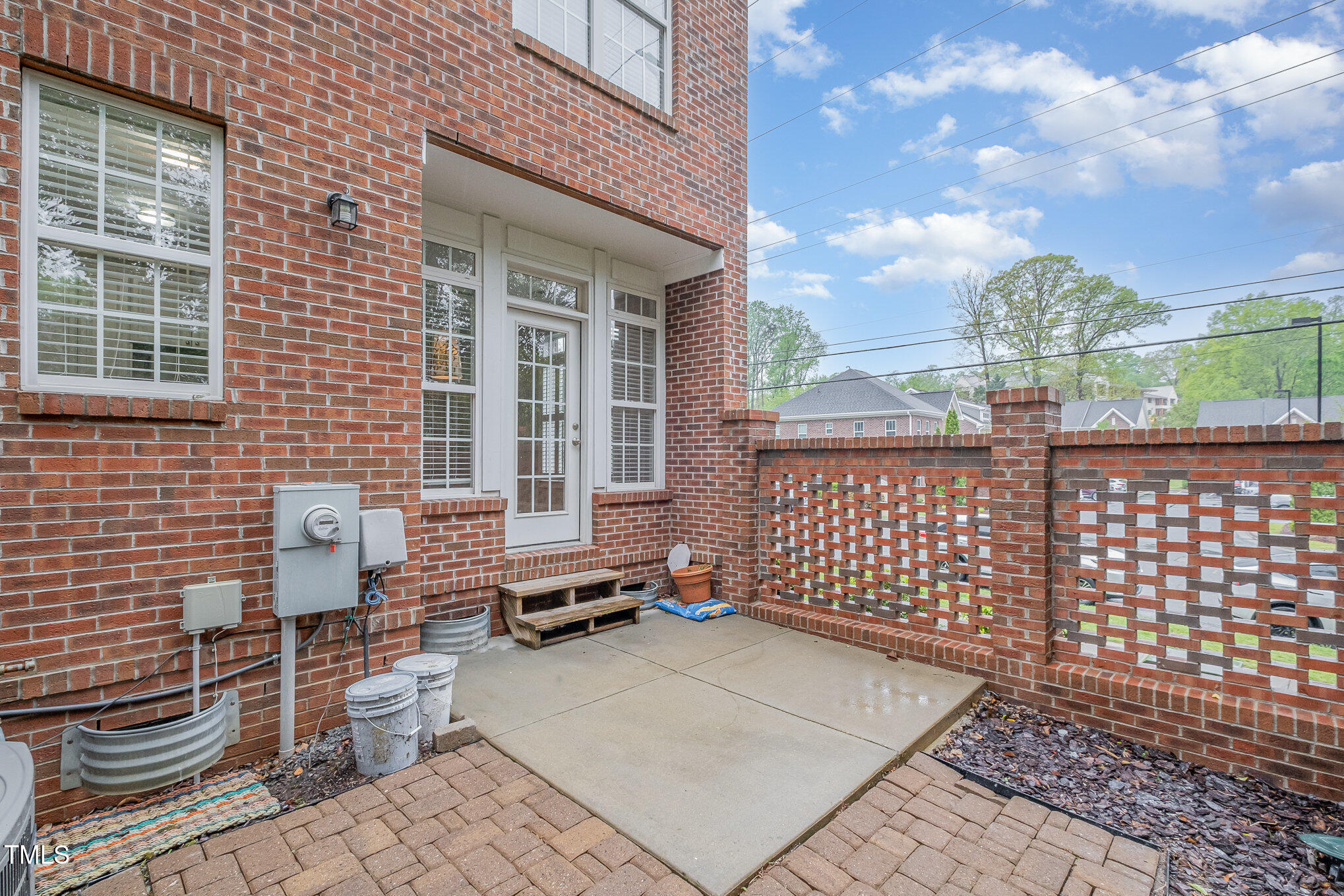 605 Highpark Lane