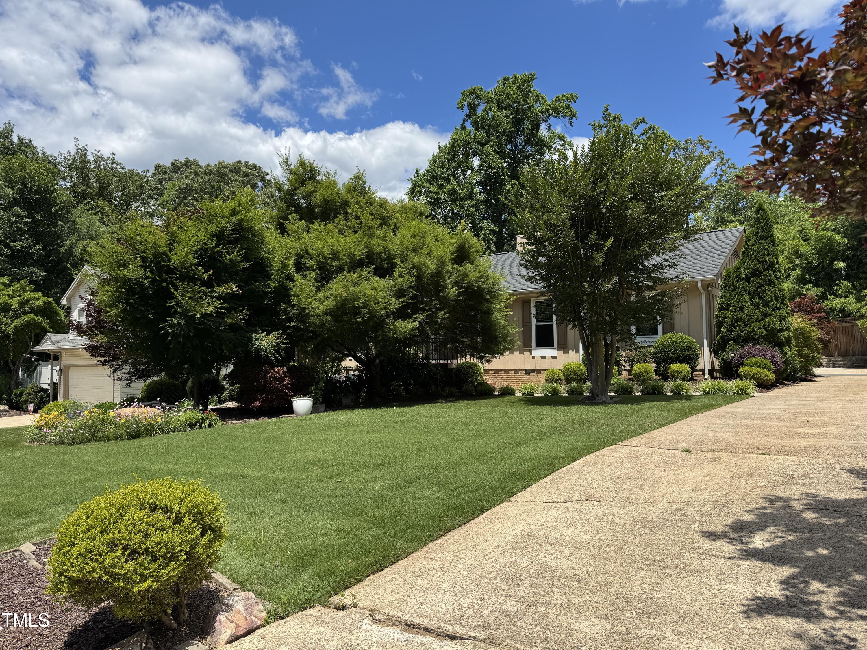 2009 Mallard Lane