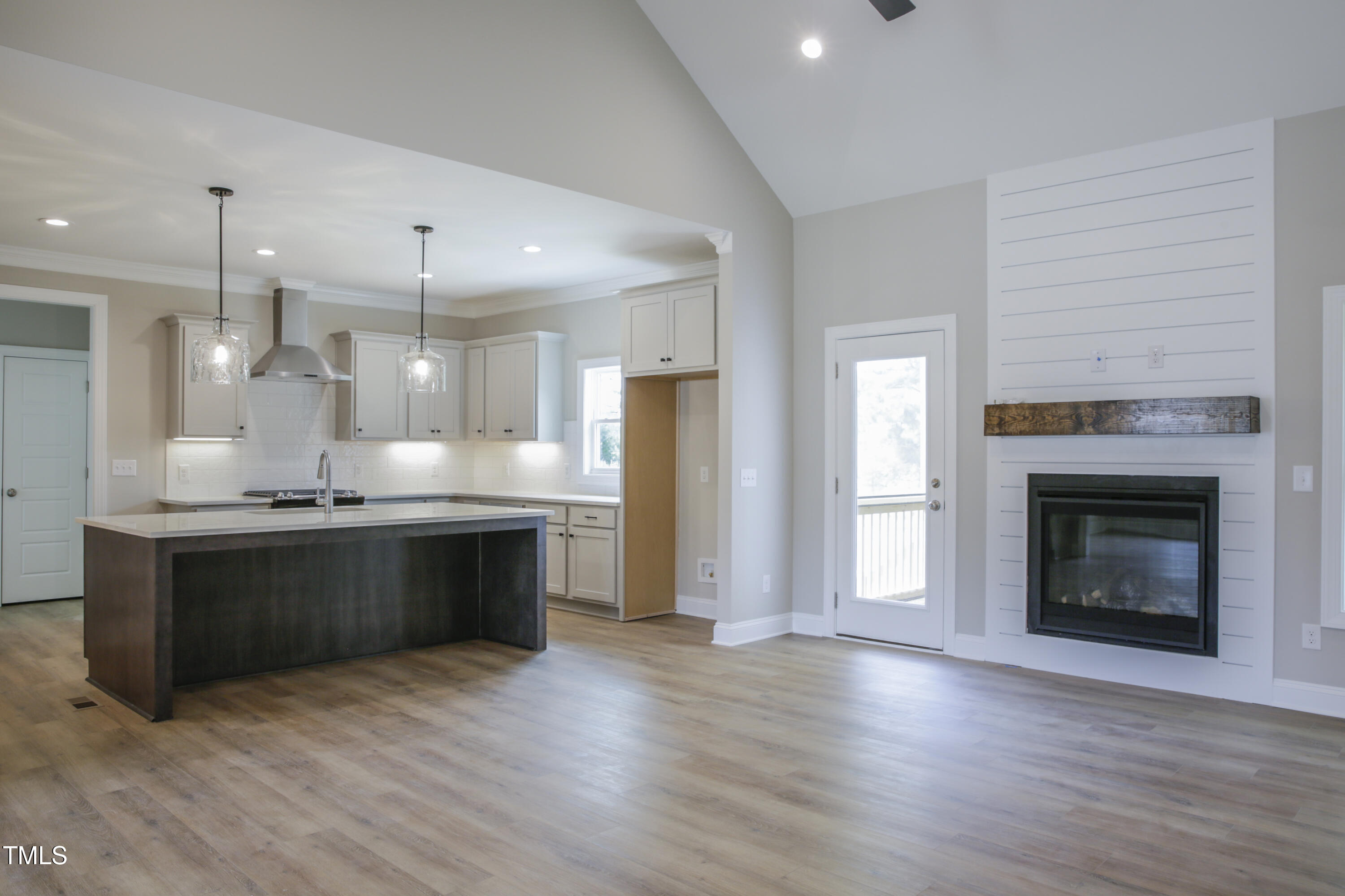 155 Diamond Creek Drive