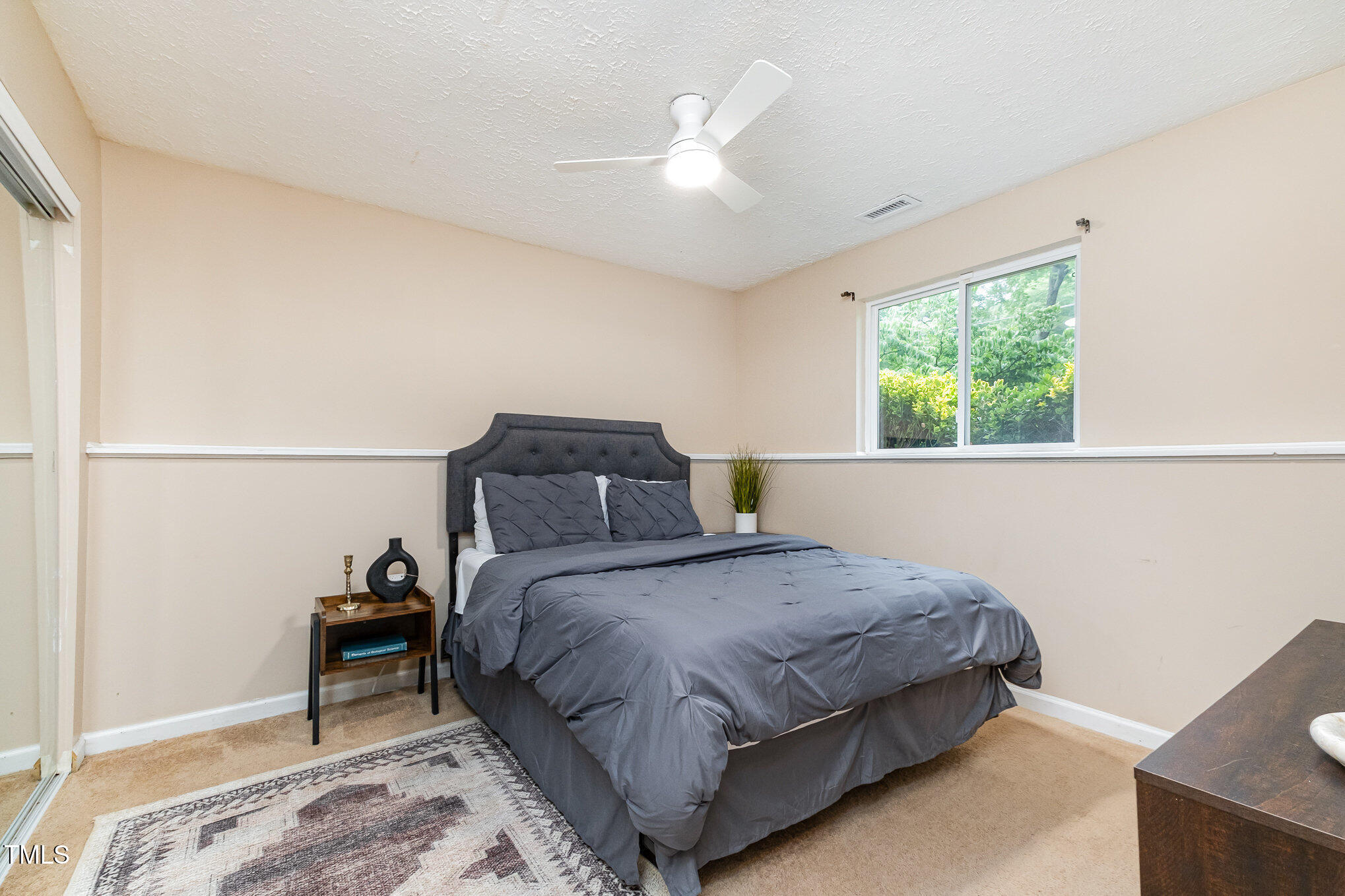 2216 Lawrence Drive