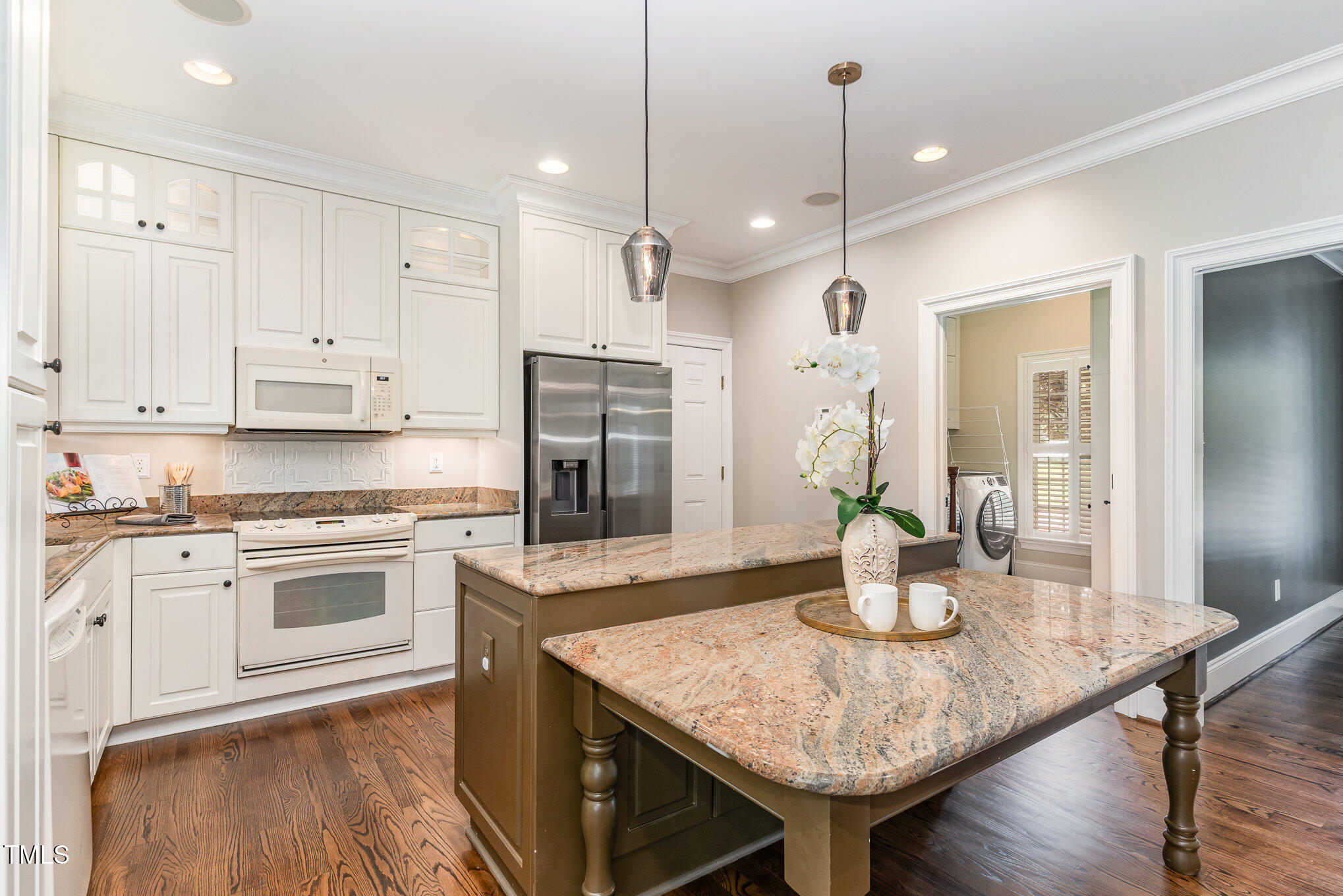 2945 Chimney Hill Trail