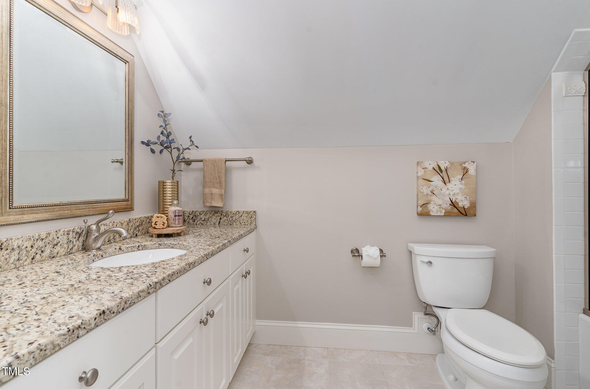 2945 Chimney Hill Trail