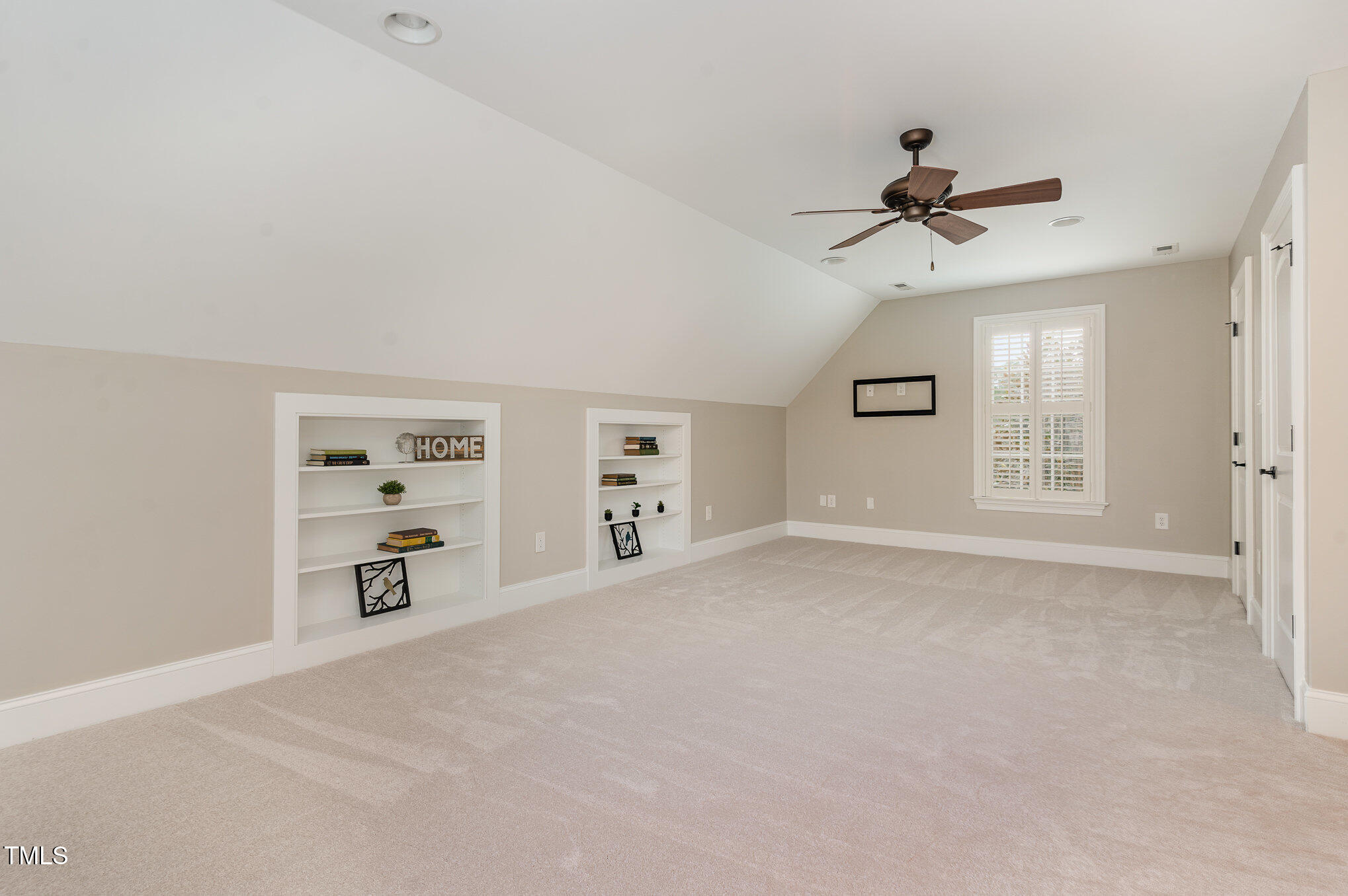 2945 Chimney Hill Trail
