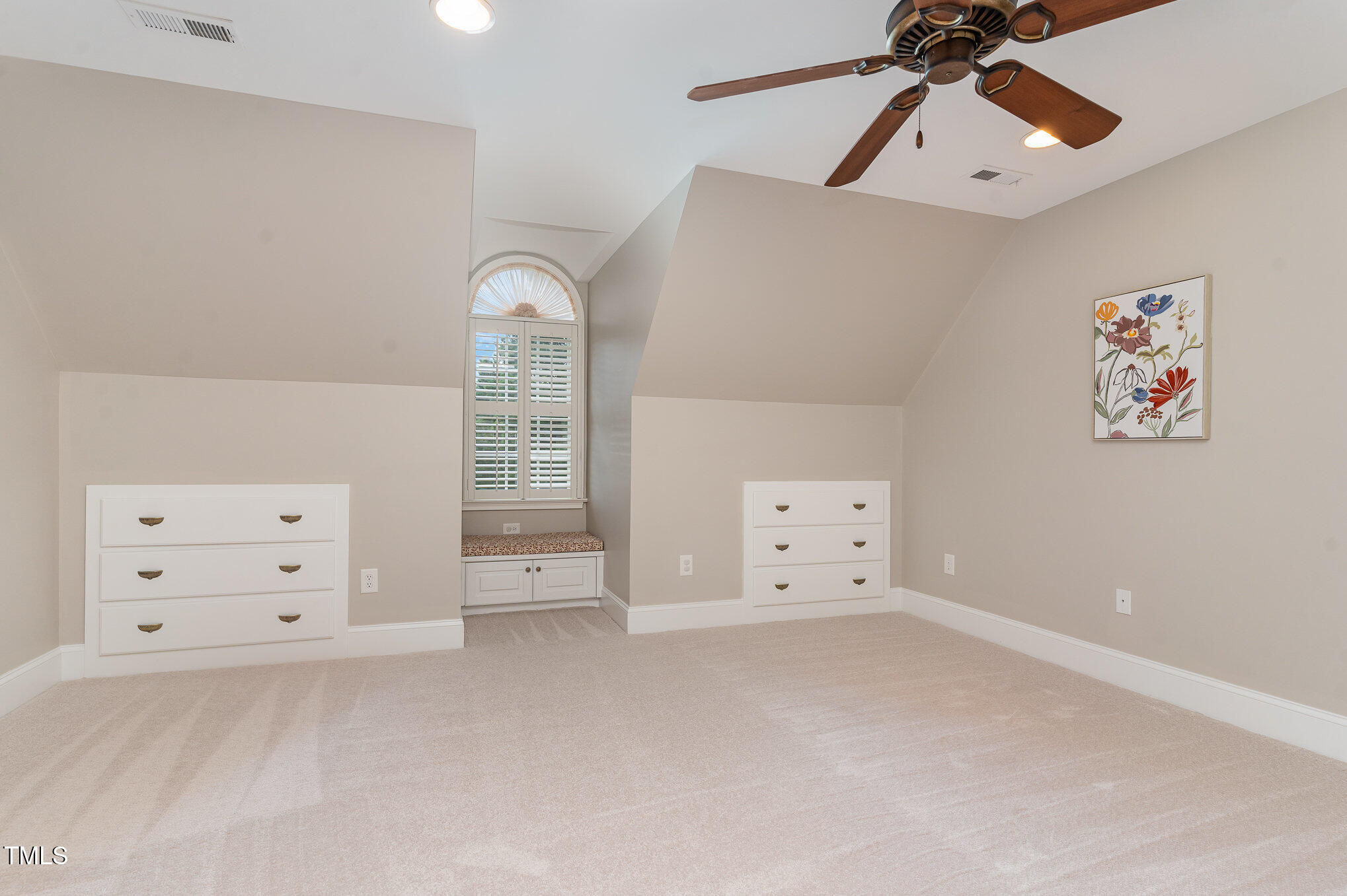 2945 Chimney Hill Trail