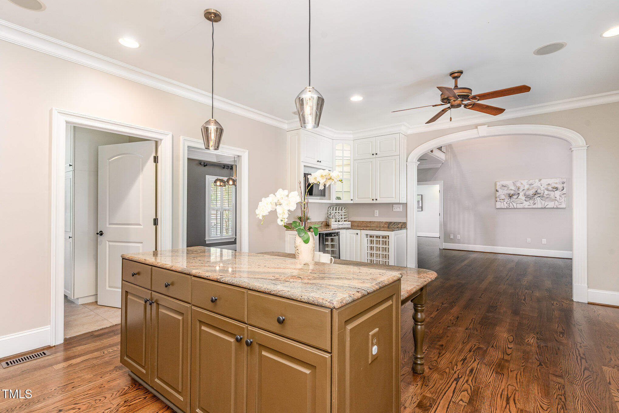 2945 Chimney Hill Trail