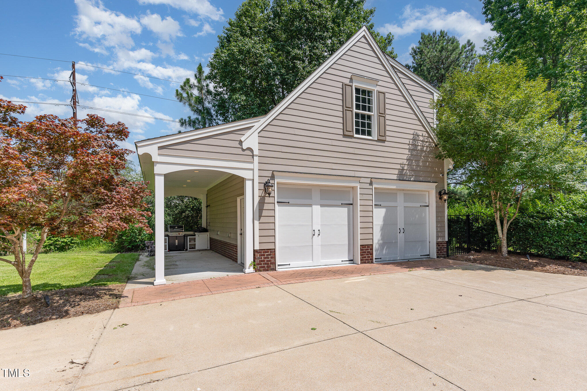 2945 Chimney Hill Trail