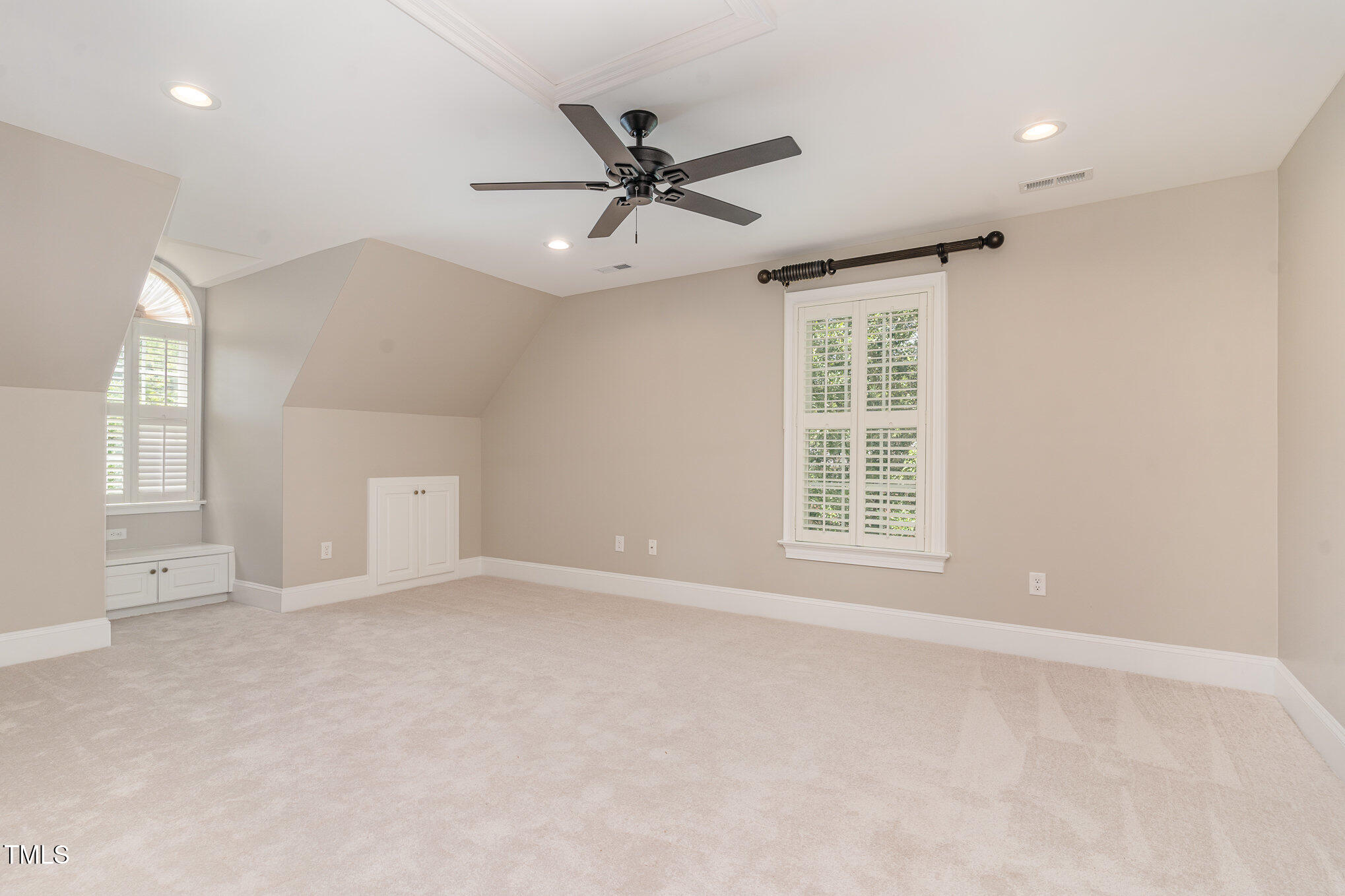 2945 Chimney Hill Trail