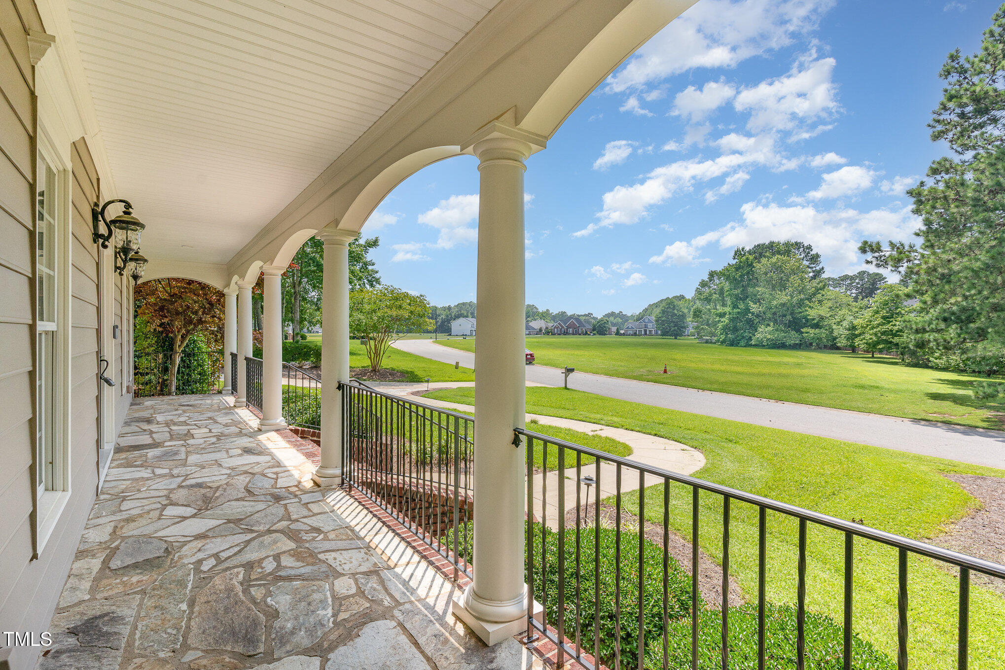 2945 Chimney Hill Trail
