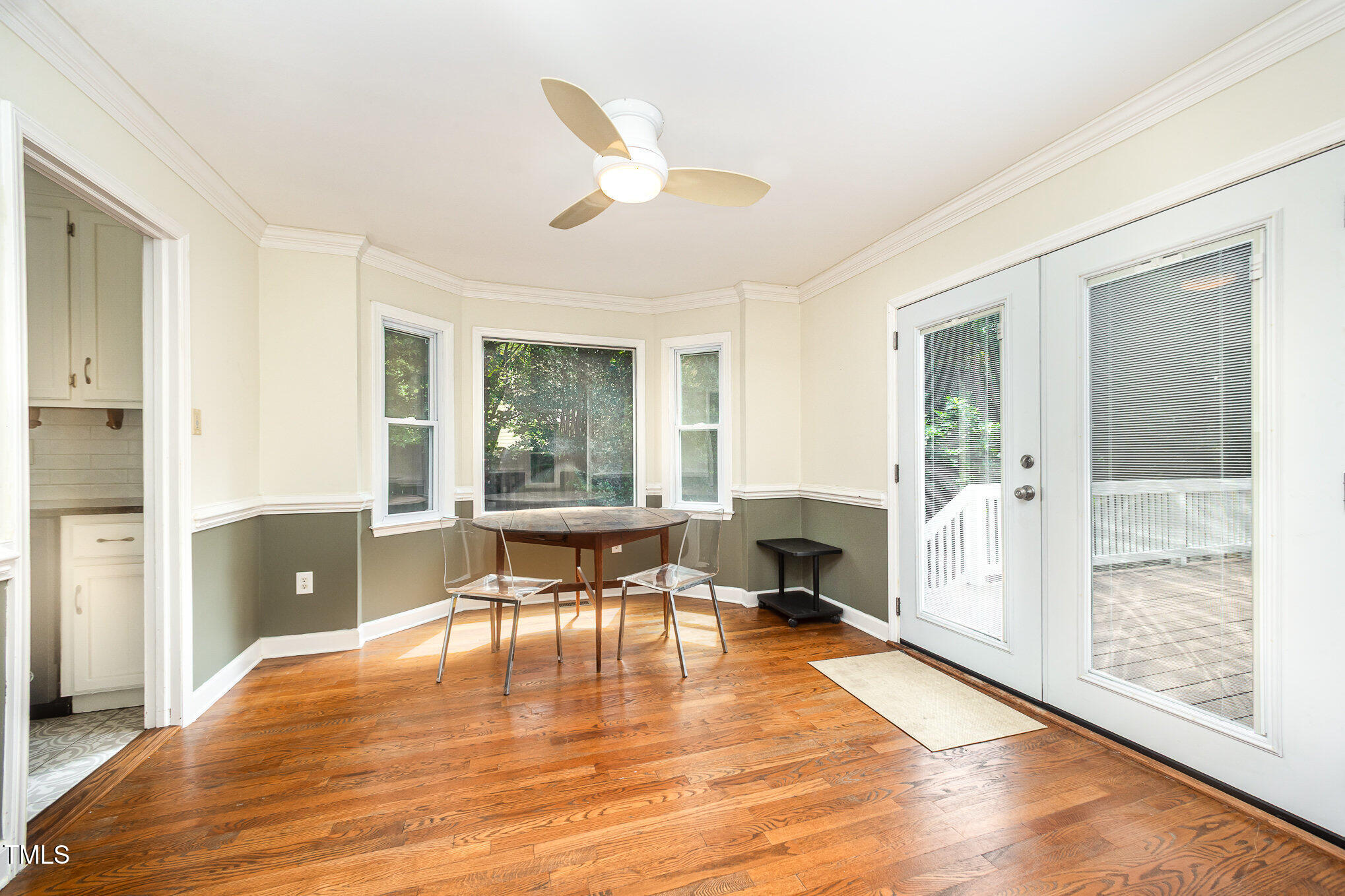 3913 Littlefield Court
