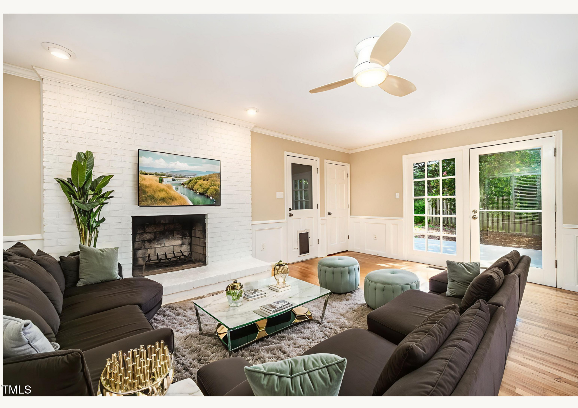 3913 Littlefield Court