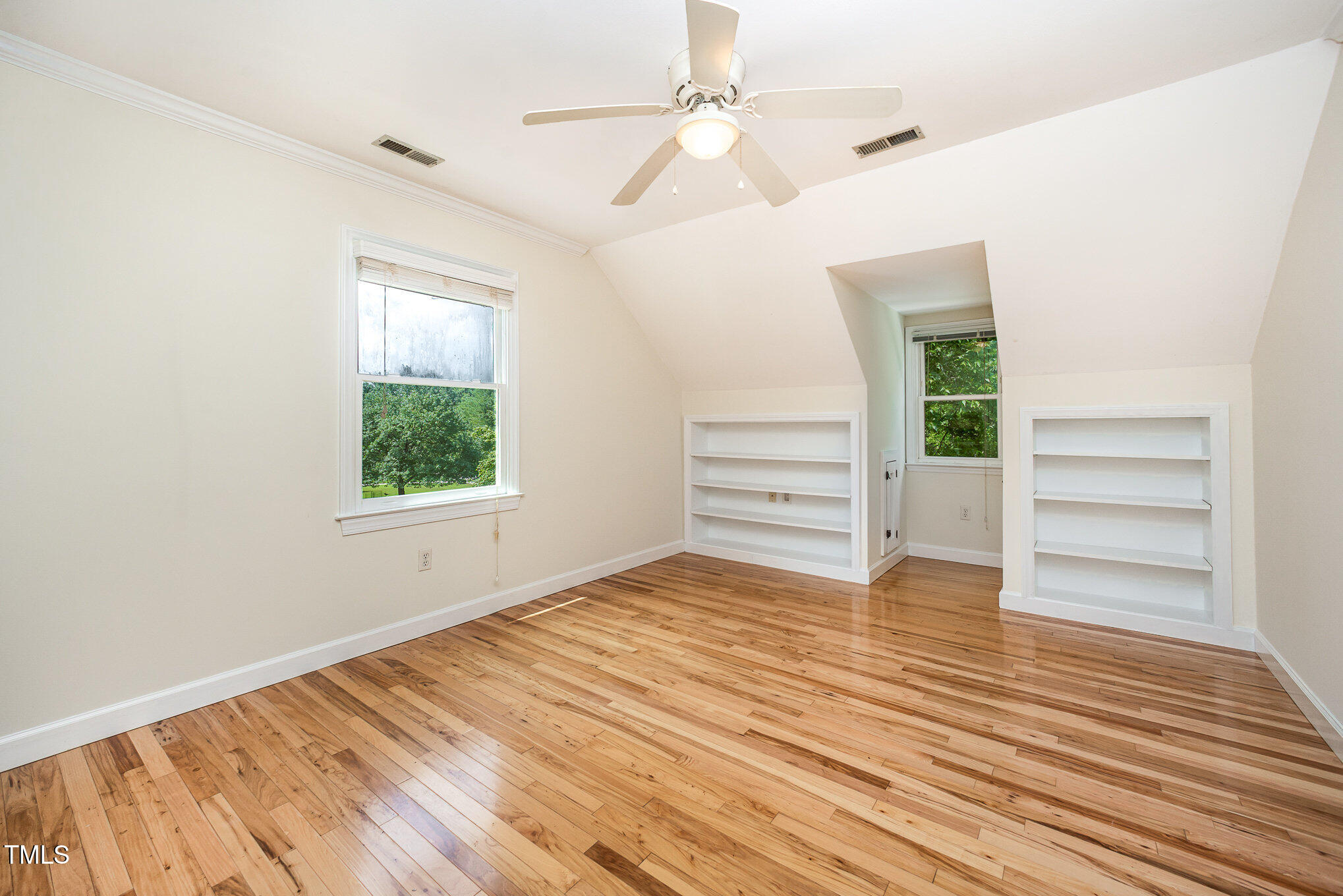 3913 Littlefield Court