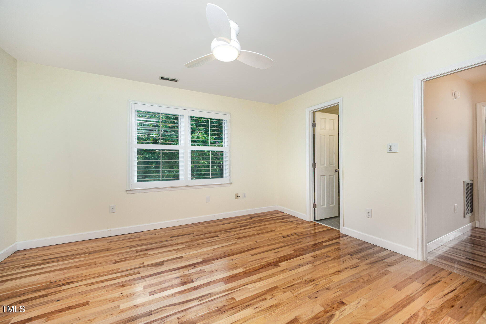3913 Littlefield Court