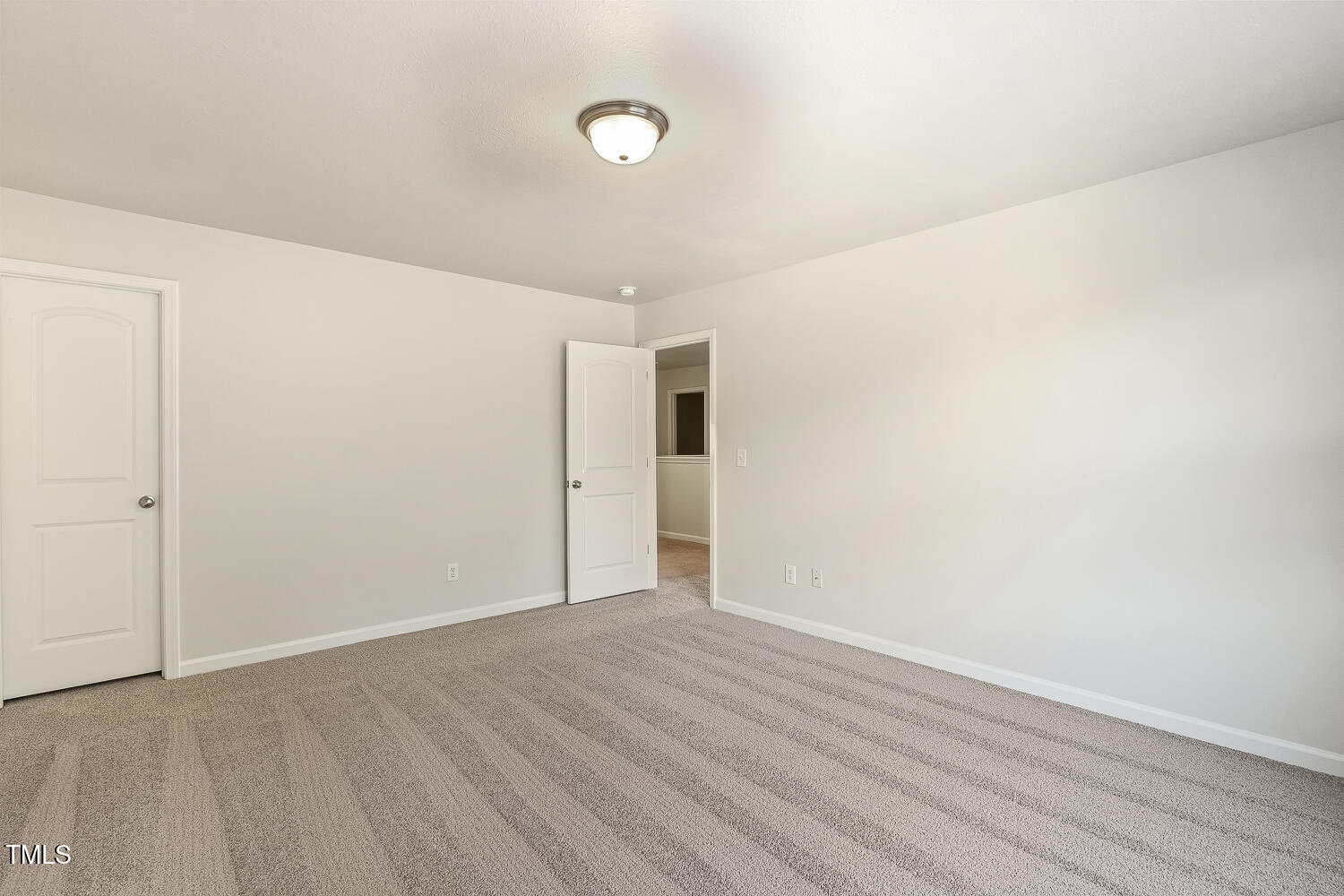 817 Leatherstone Lane
