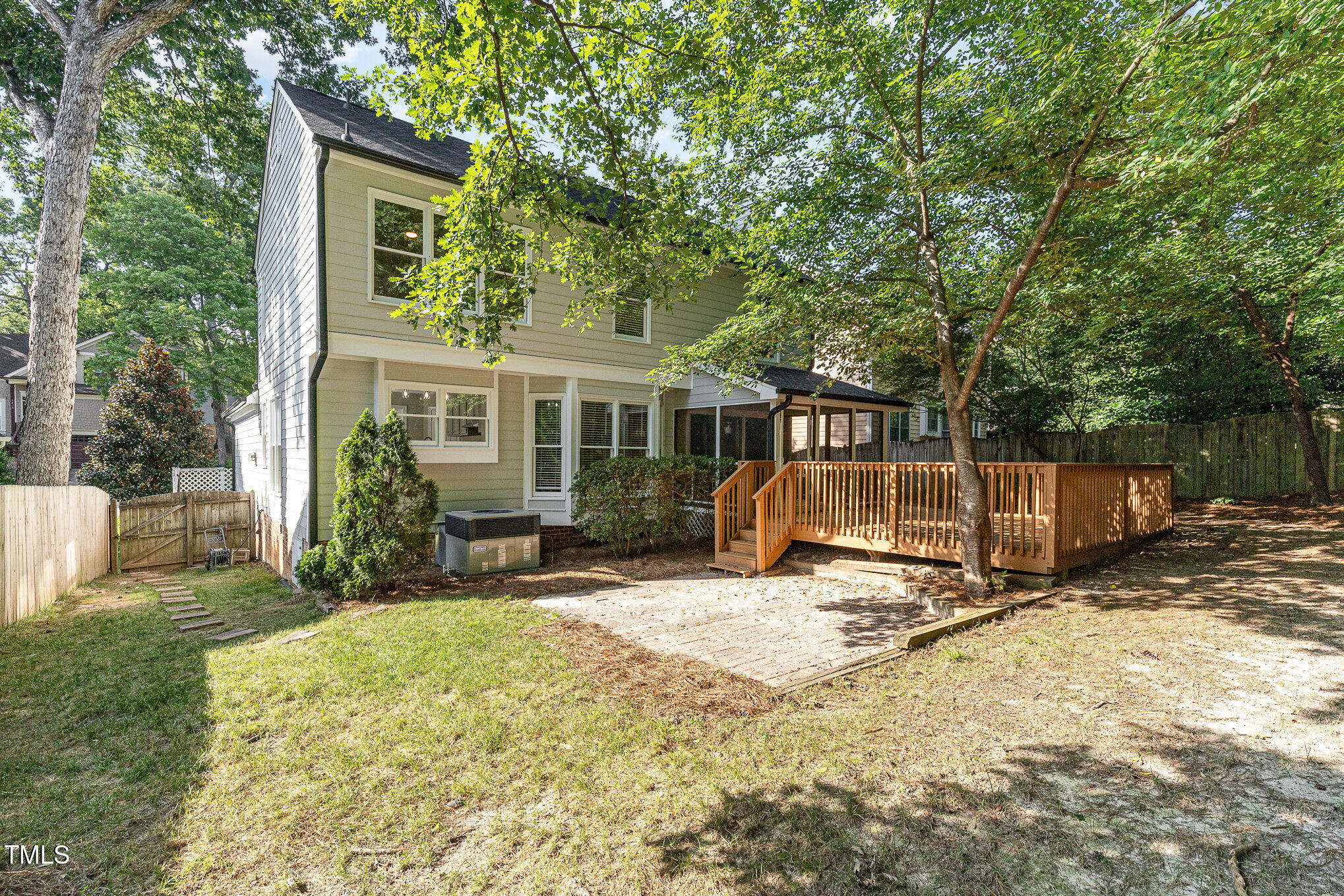 1429 Deltona Drive