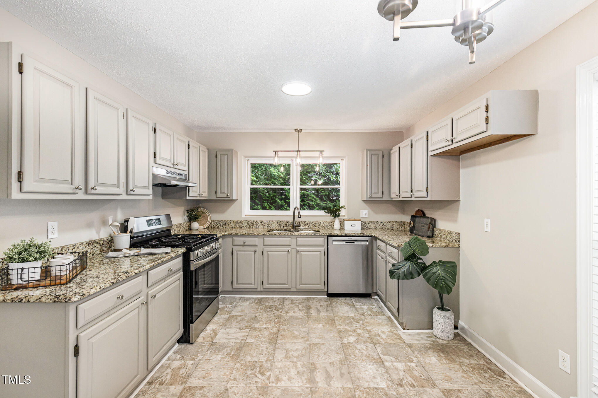 1429 Deltona Drive