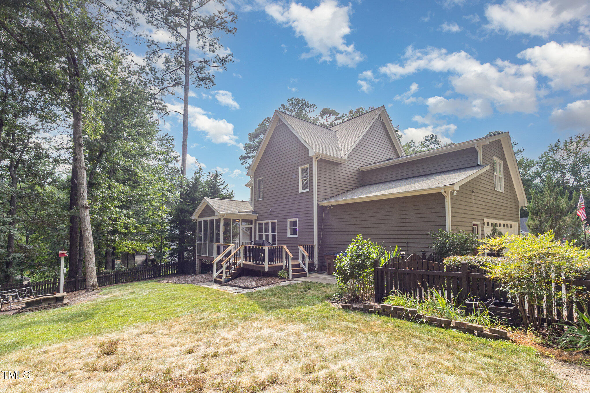 3220 Falconhurst Drive