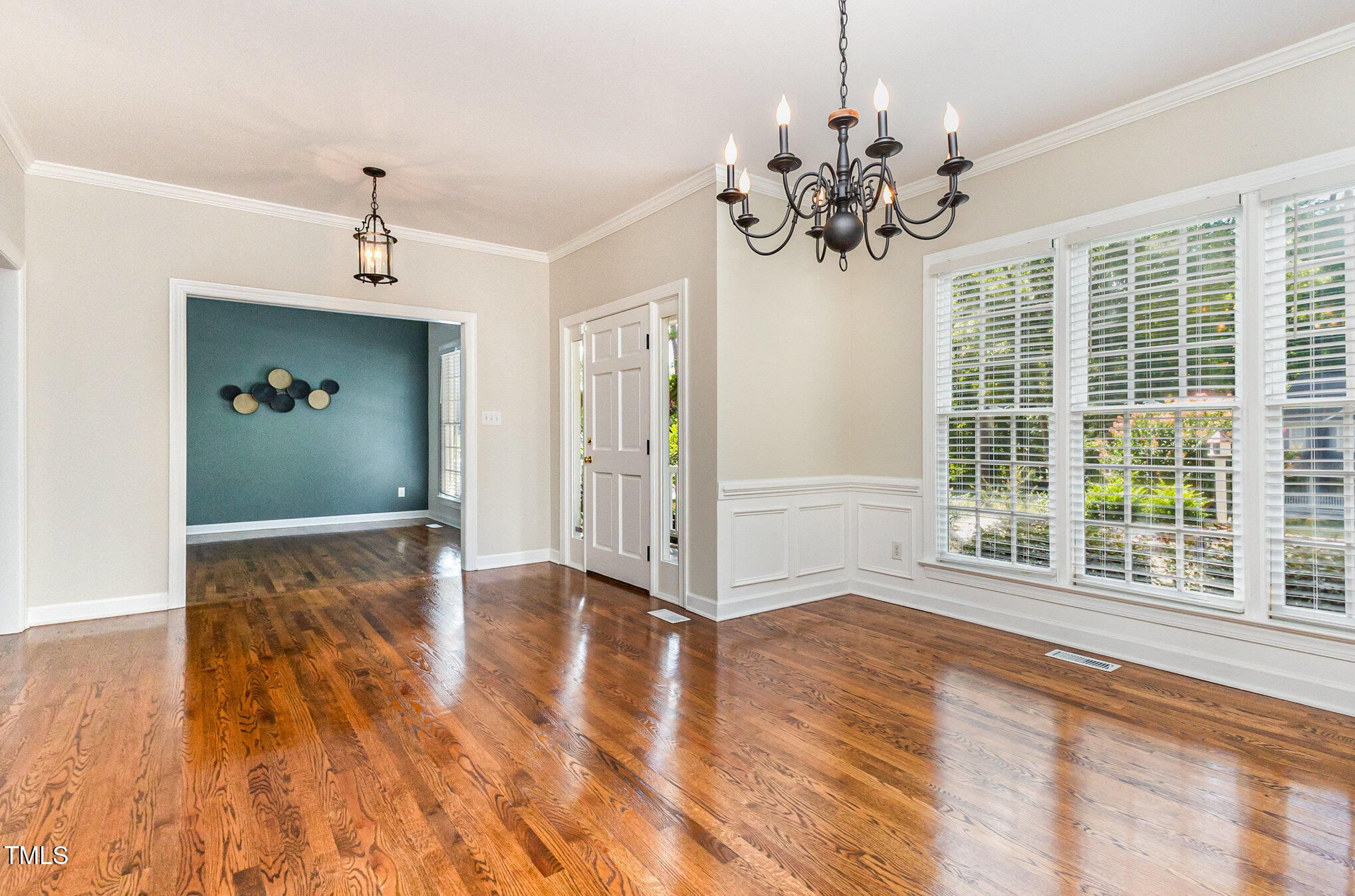 3220 Falconhurst Drive