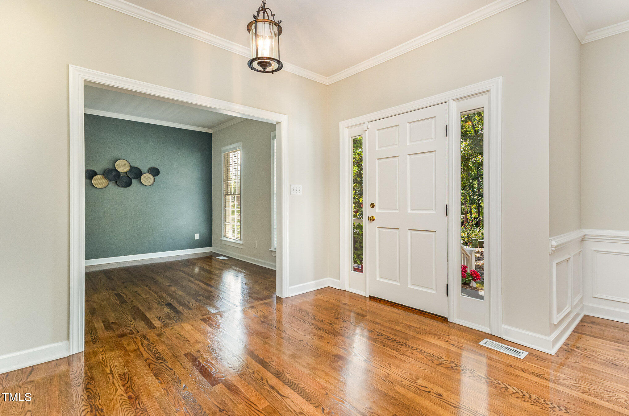 3220 Falconhurst Drive
