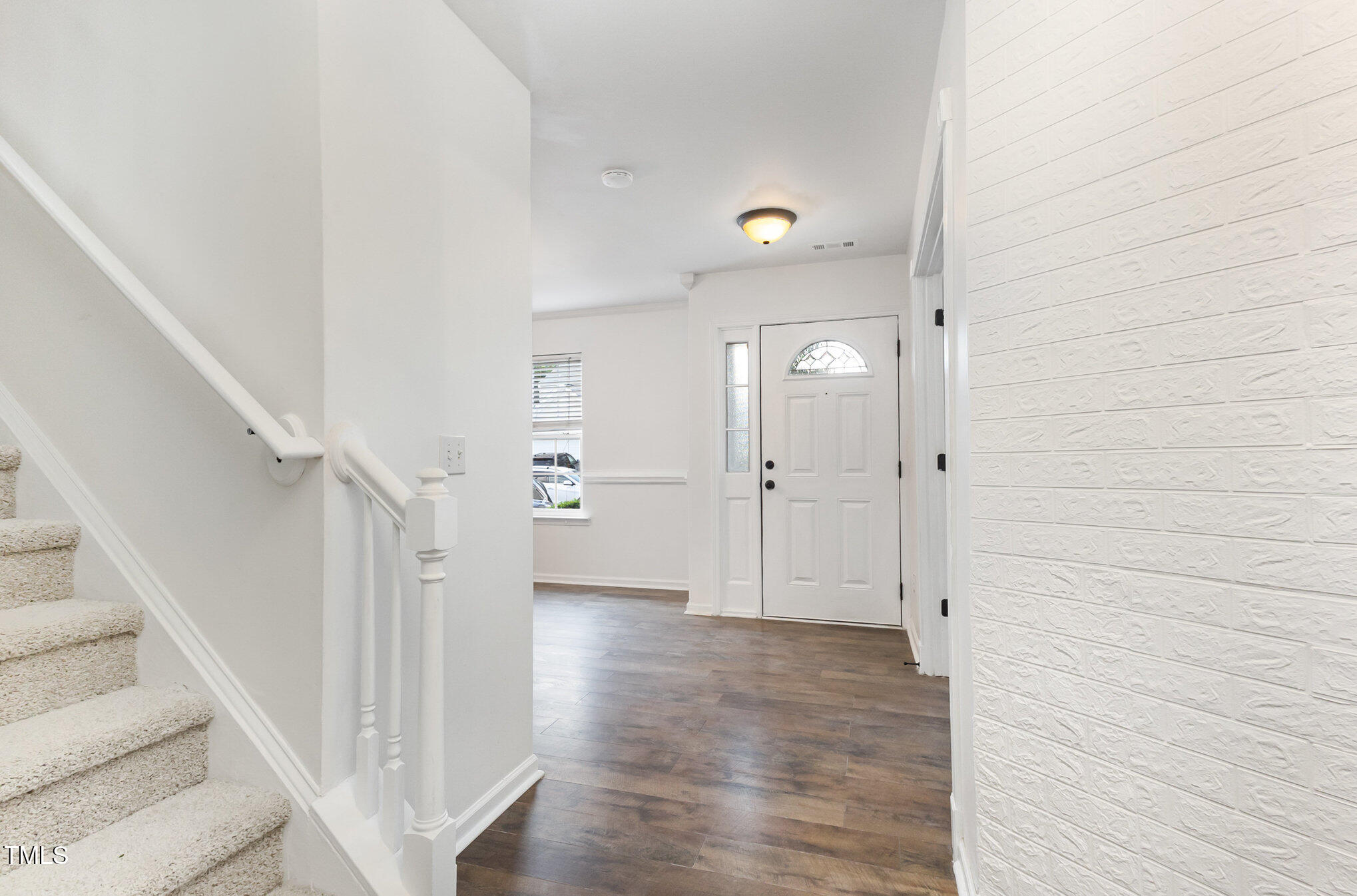 5001 Alenja Lane