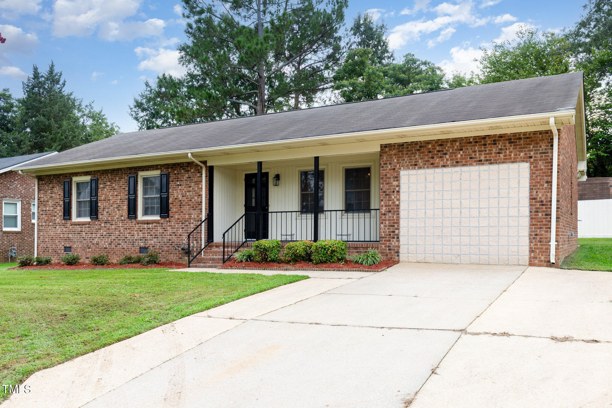 2108 Cameron Road SW