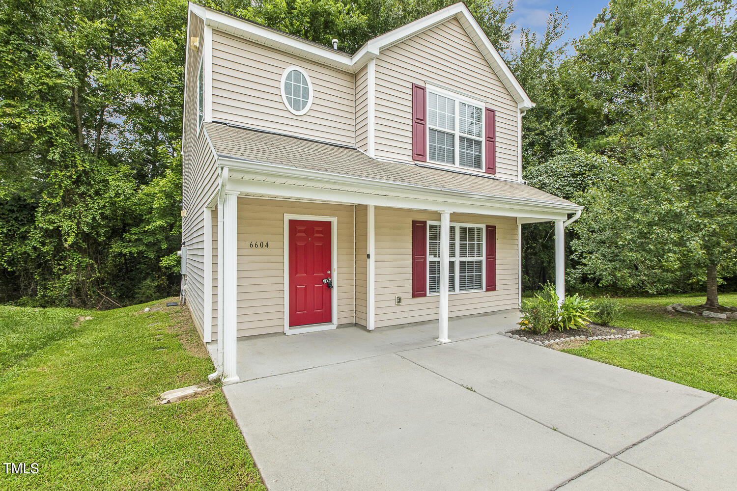 6604 Frogstool Lane