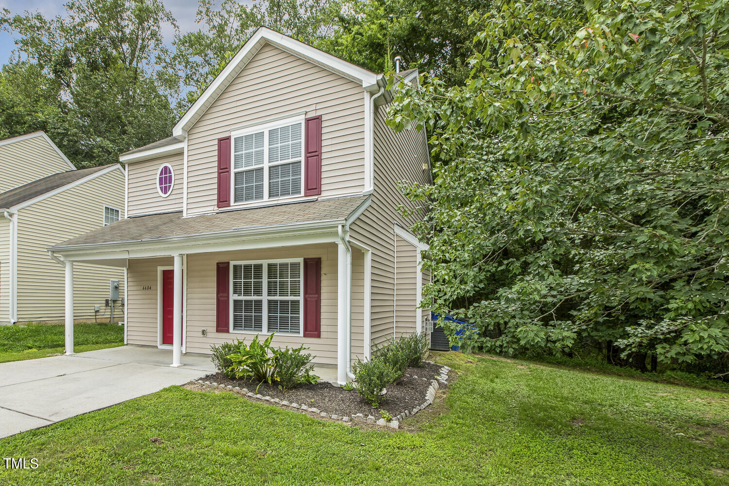 6604 Frogstool Lane