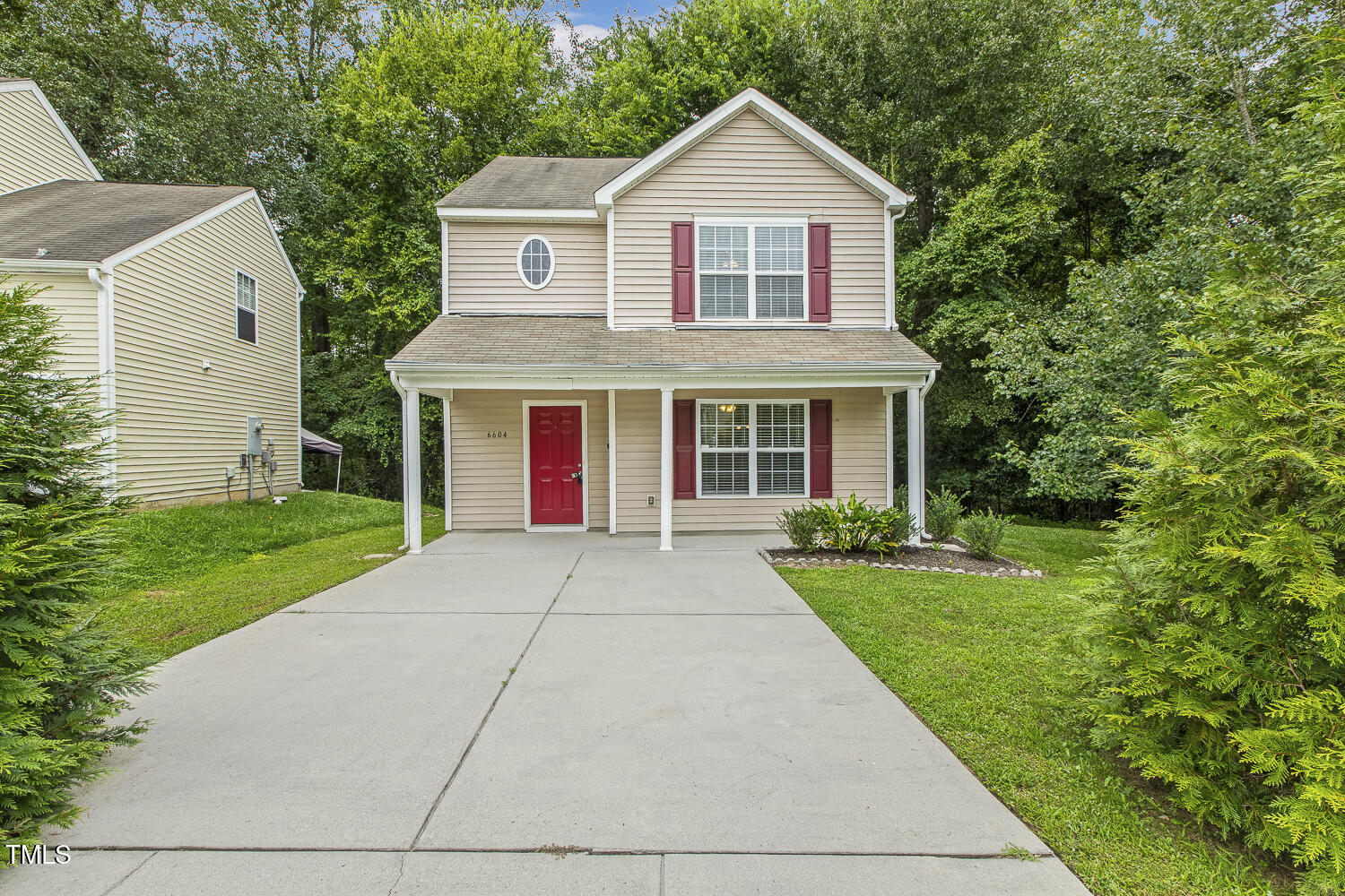 6604 Frogstool Lane