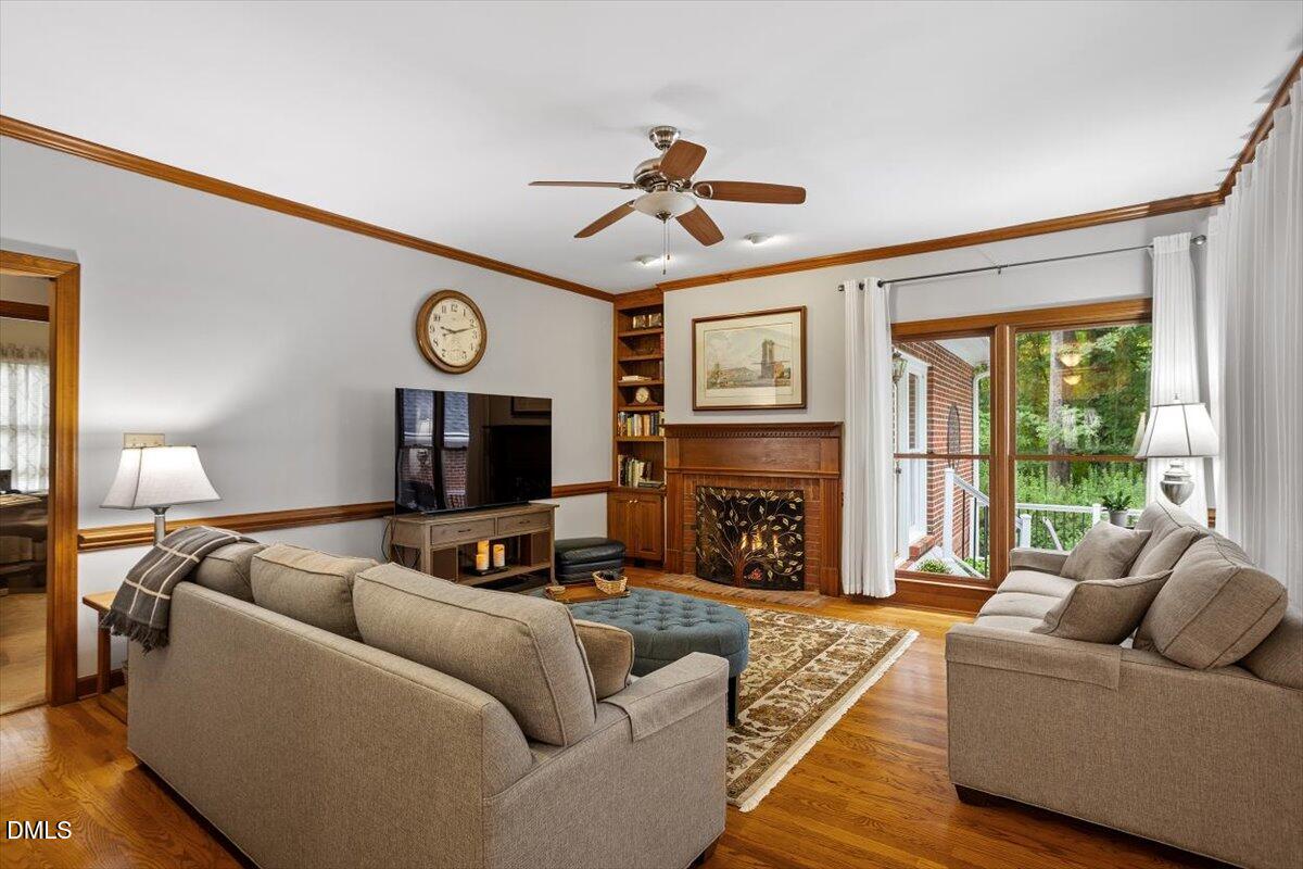 102 Coventry Lane