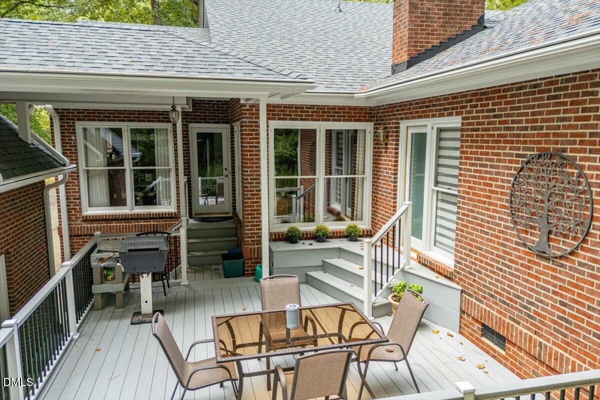 102 Coventry Lane