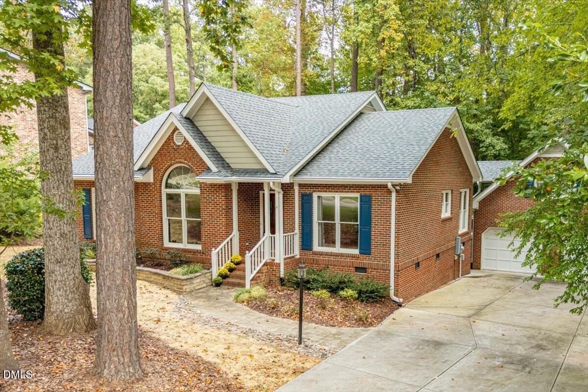 102 Coventry Lane