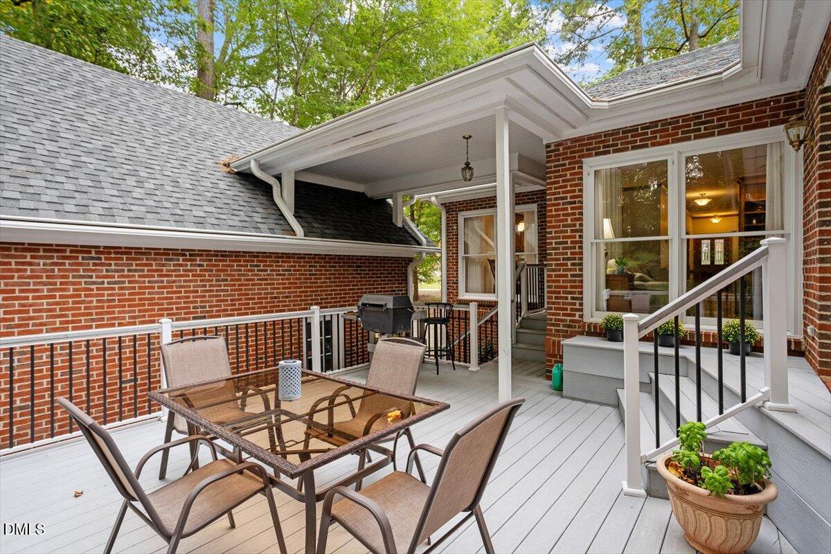 102 Coventry Lane