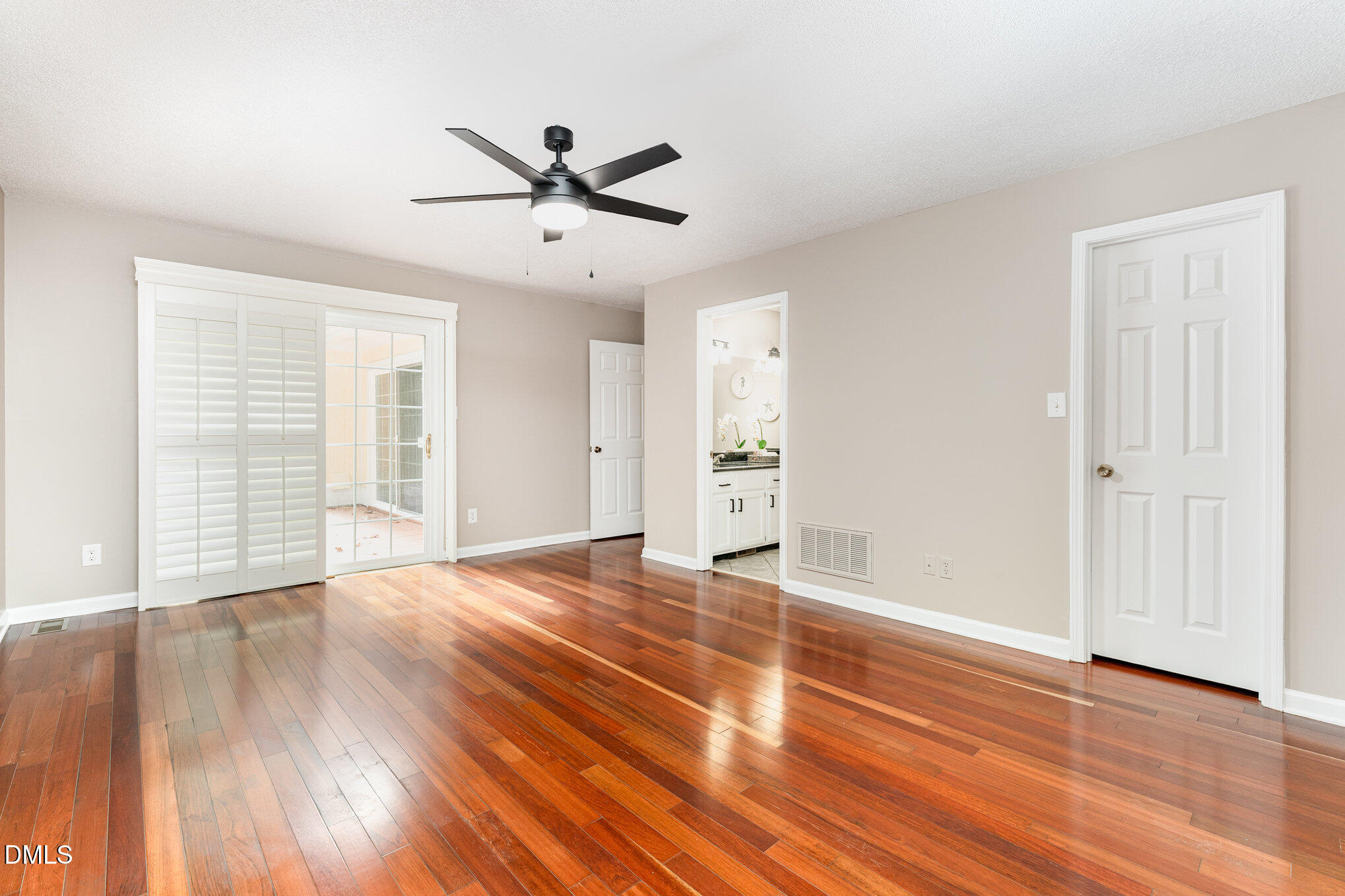 2817 Rue Sans Famille