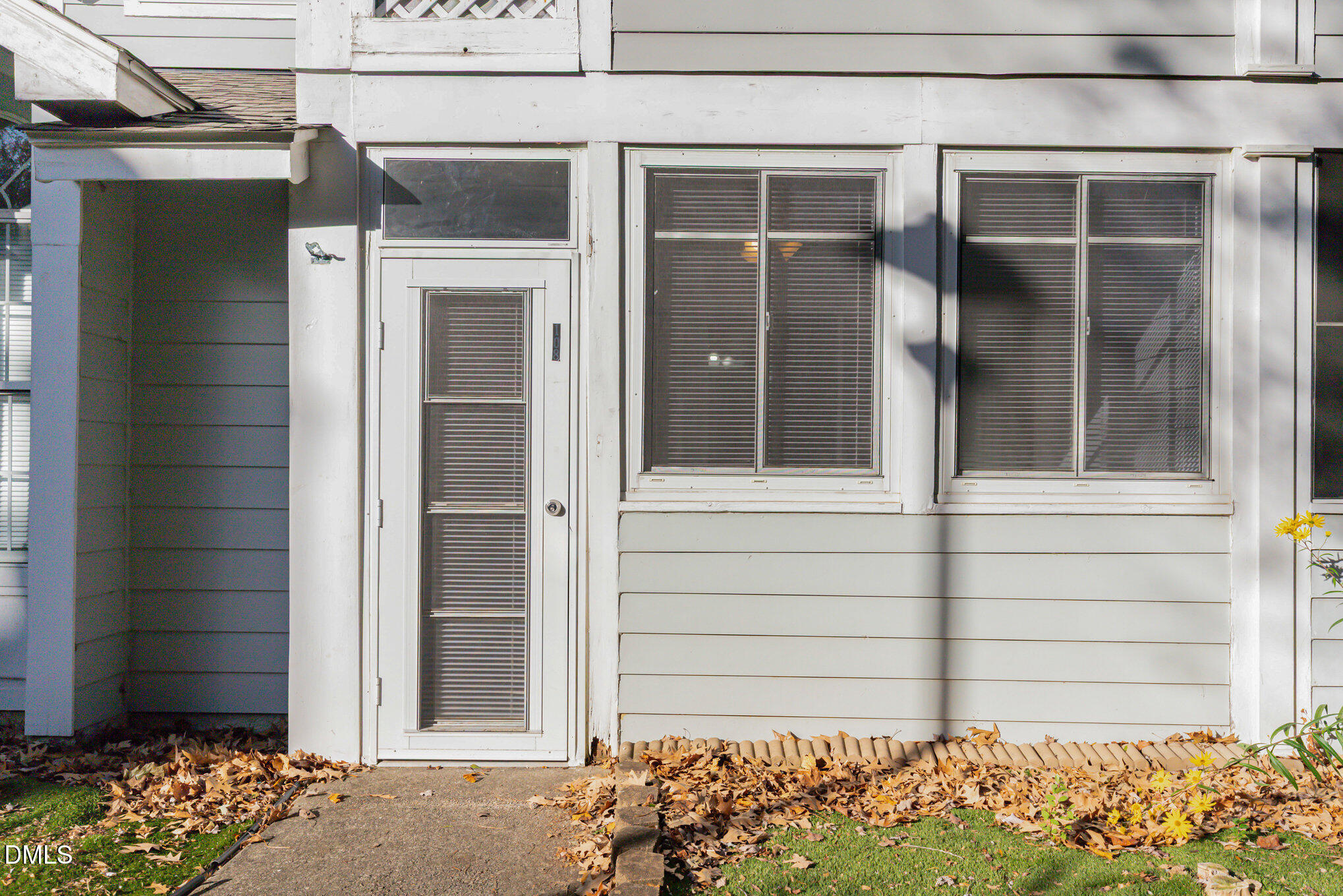 4911 Hollenden Drive # 108