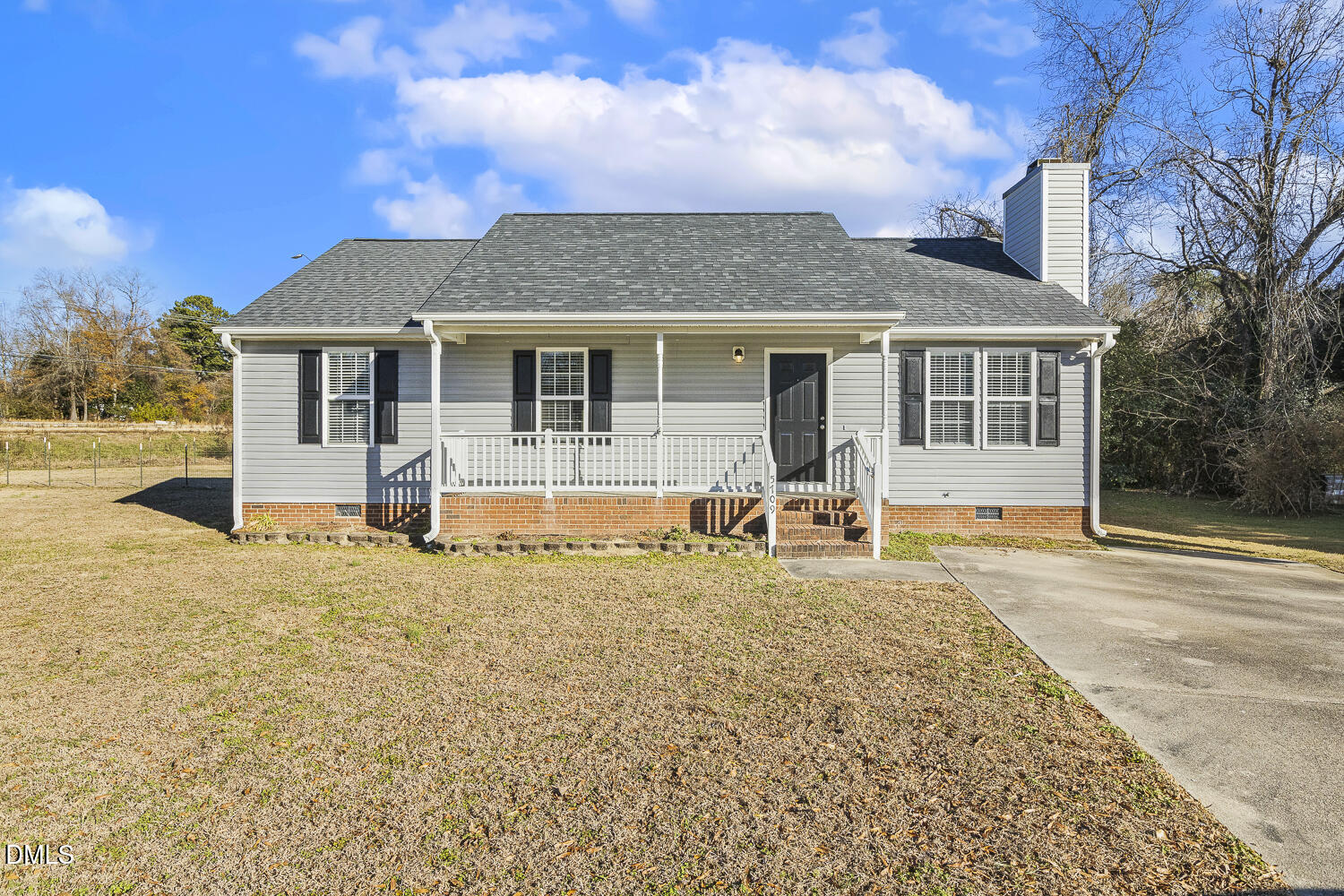 5709 Angelfish Court