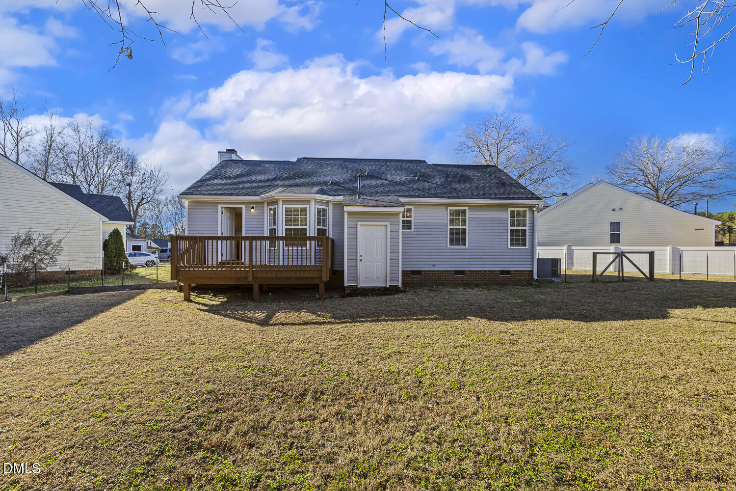 5709 Angelfish Court