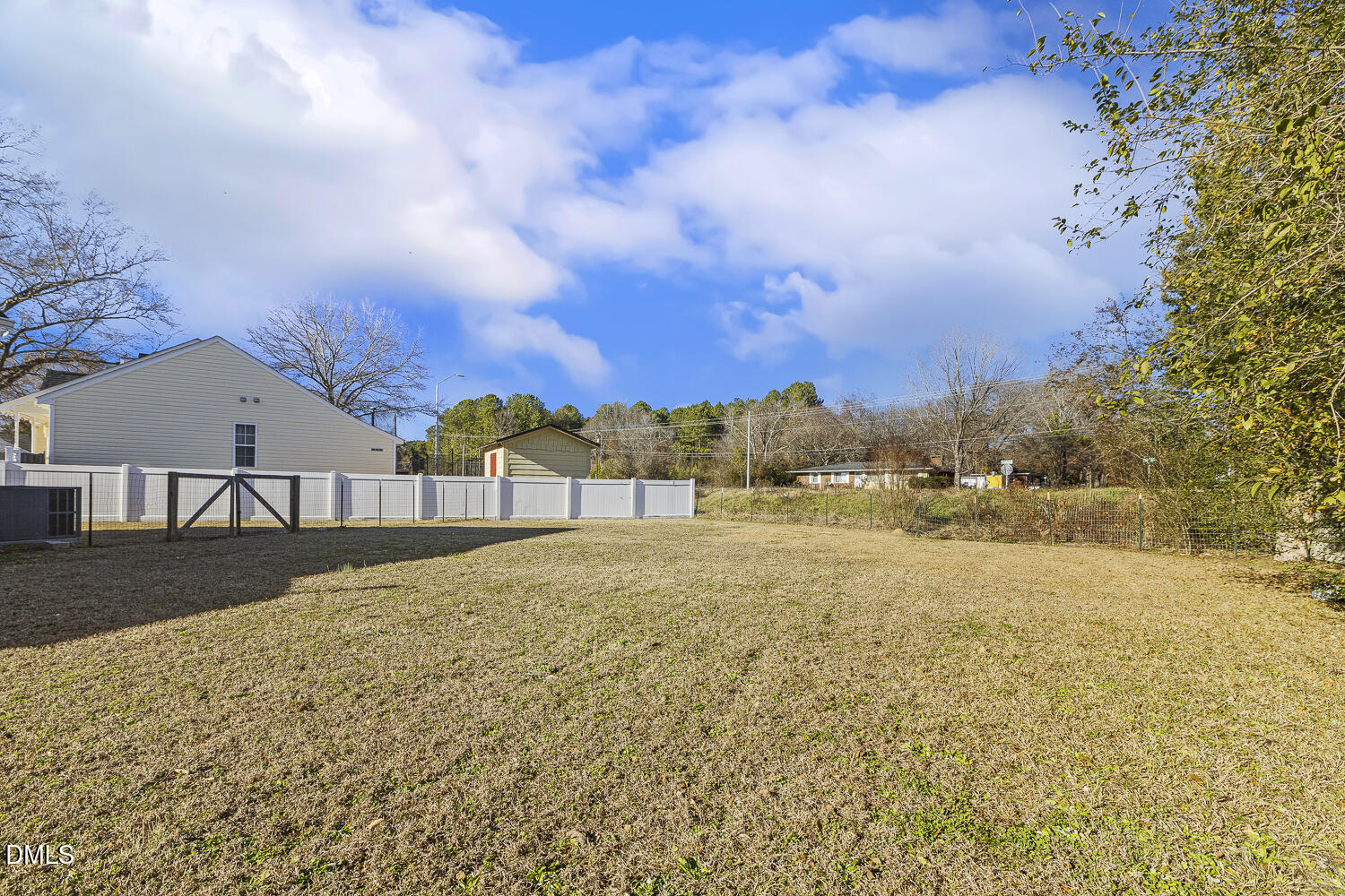 5709 Angelfish Court