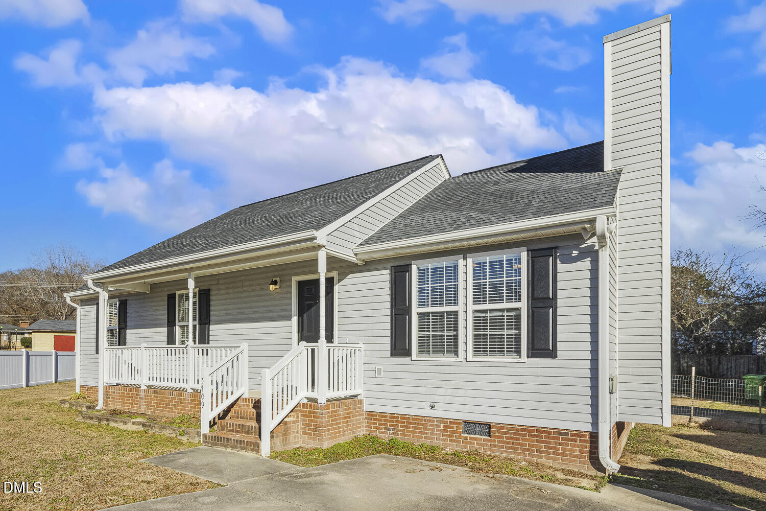 5709 Angelfish Court