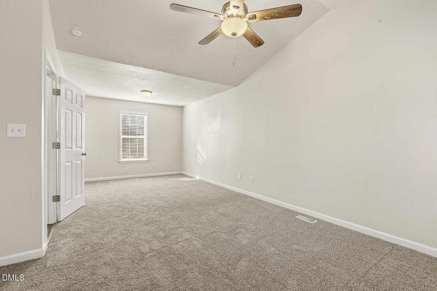 5709 Angelfish Court