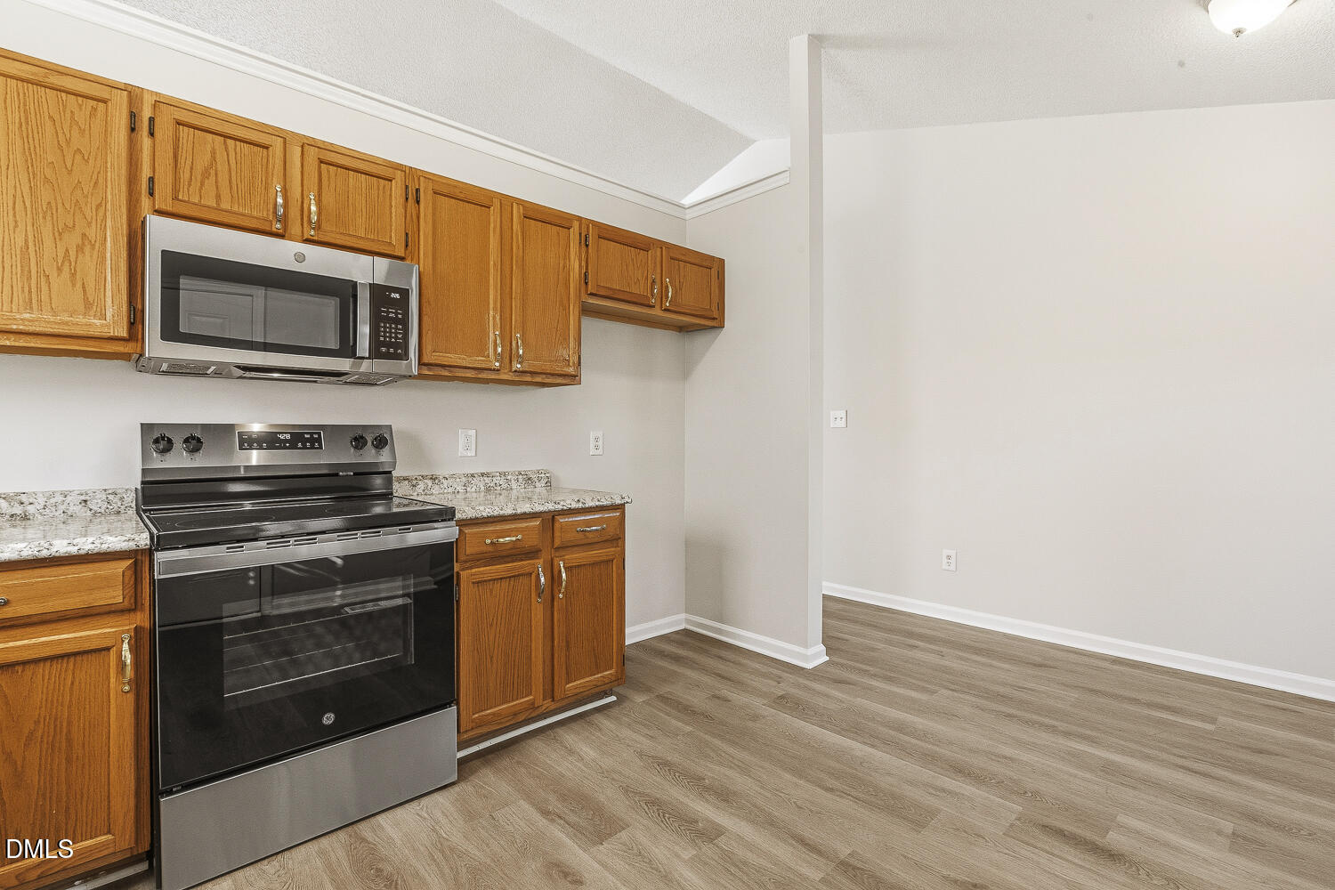 5709 Angelfish Court