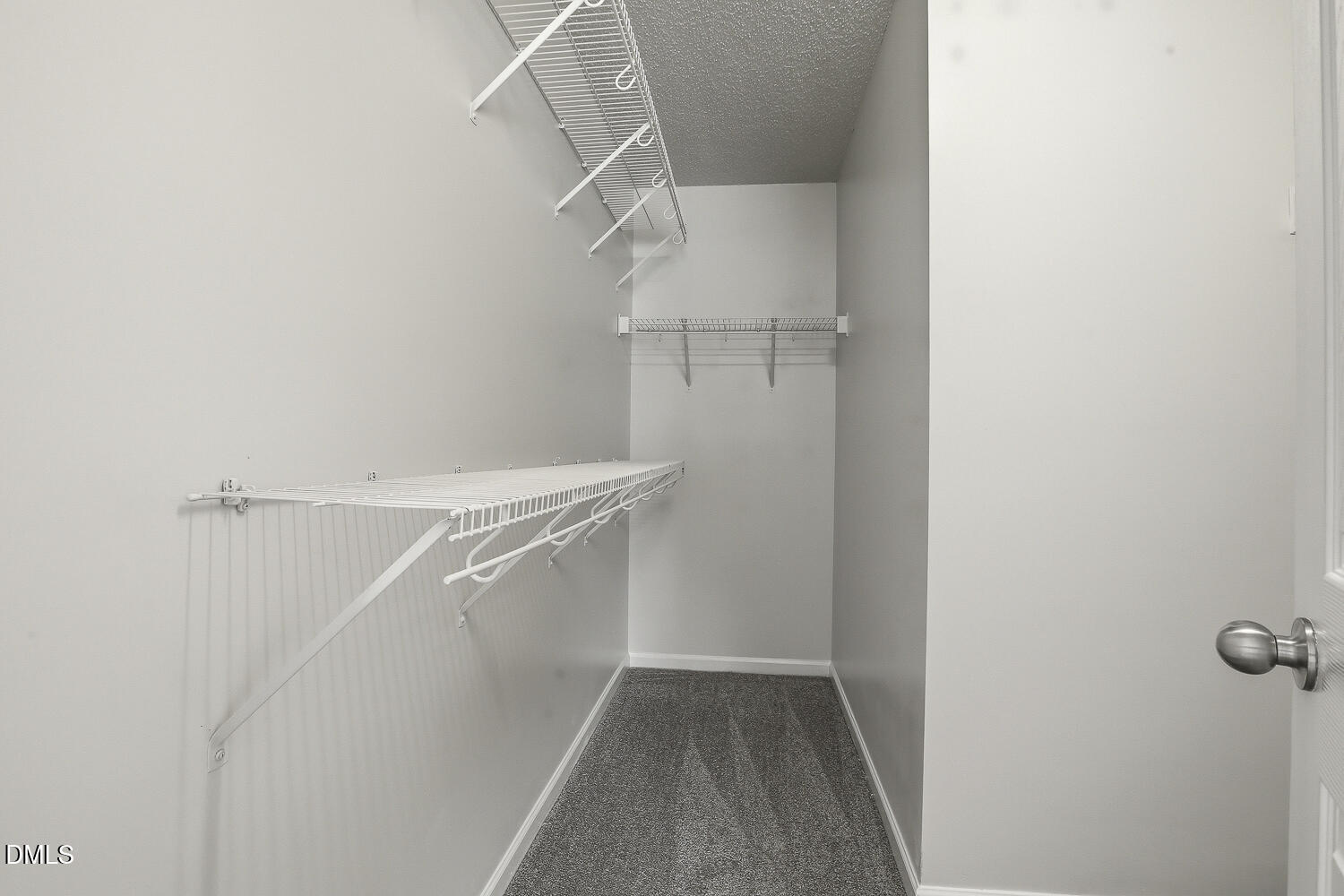 808 Woodside Park Lane