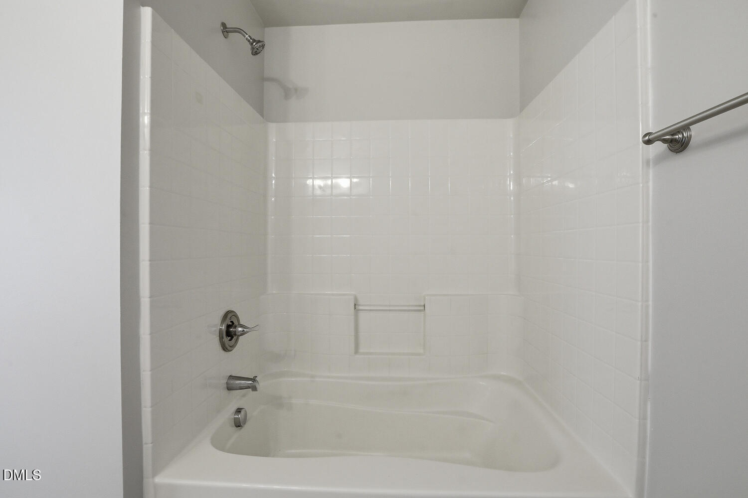 808 Woodside Park Lane