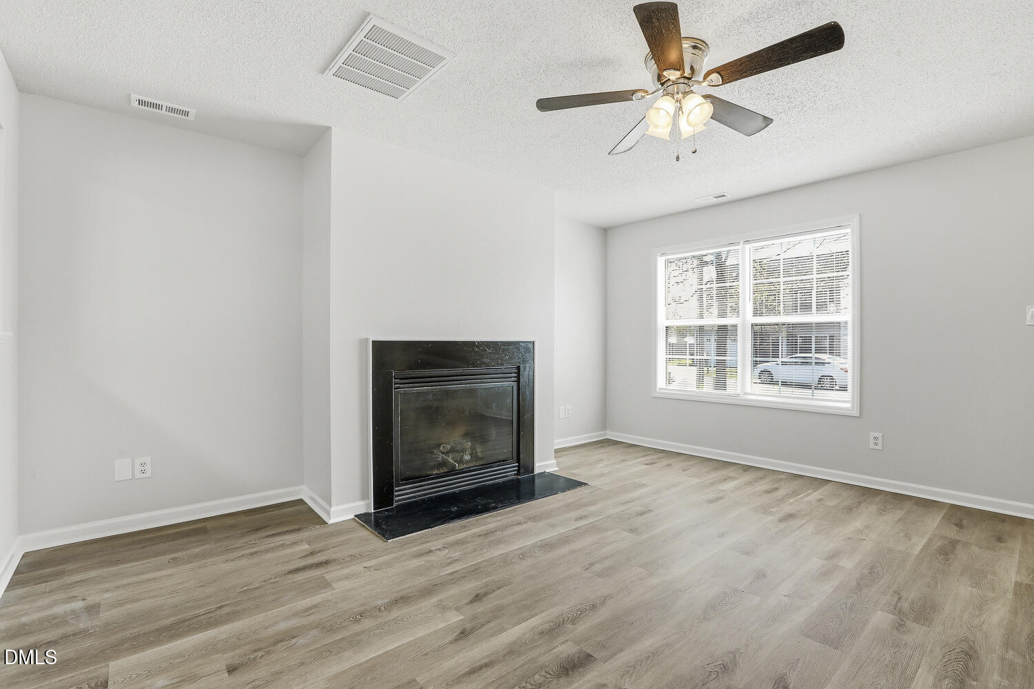 808 Woodside Park Lane