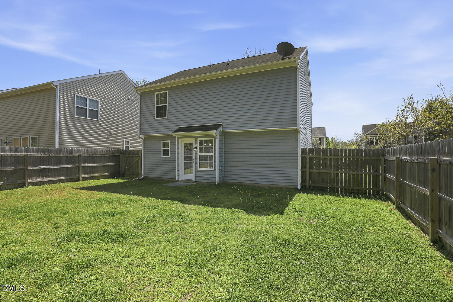 808 Woodside Park Lane