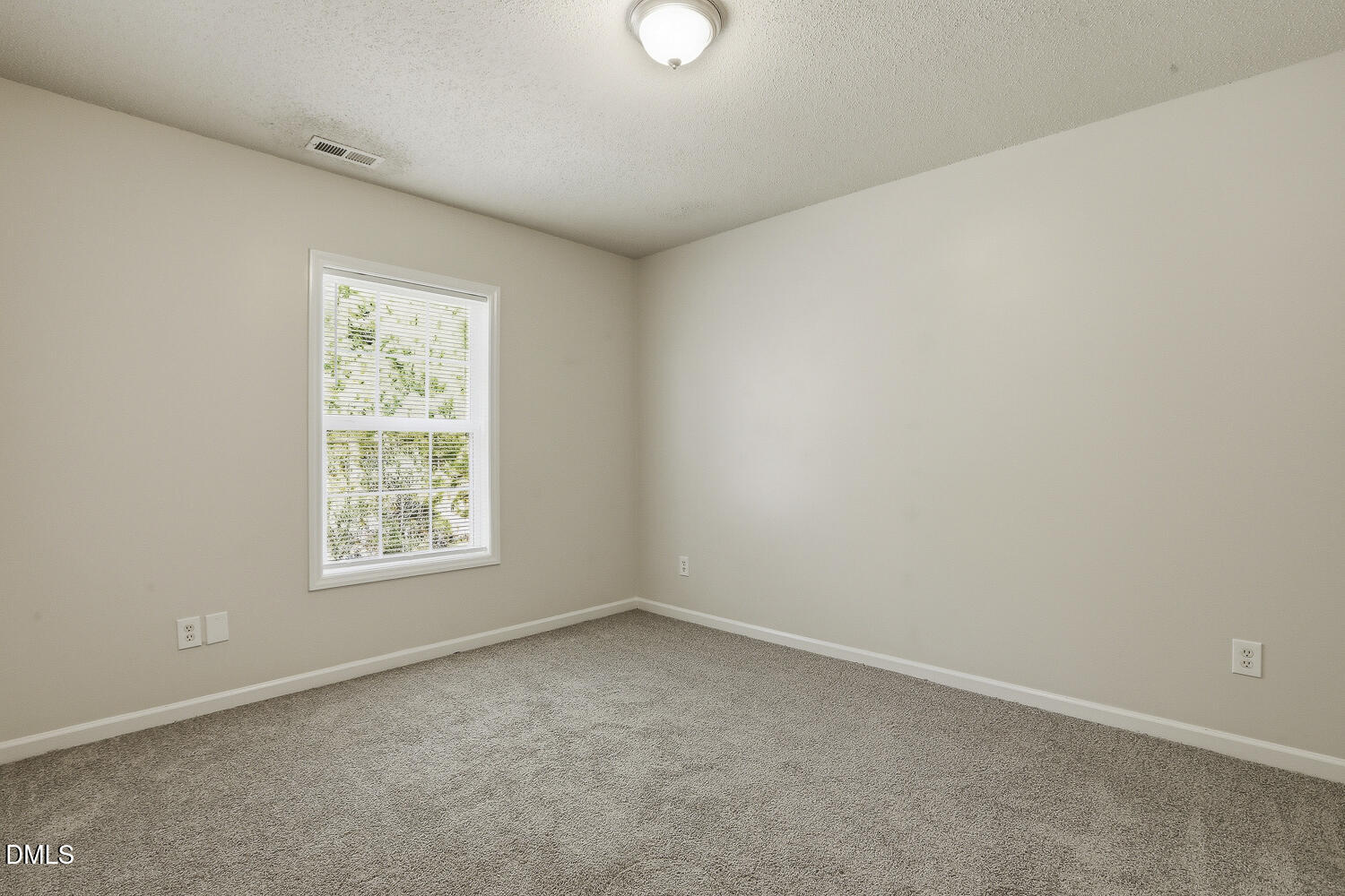 808 Woodside Park Lane