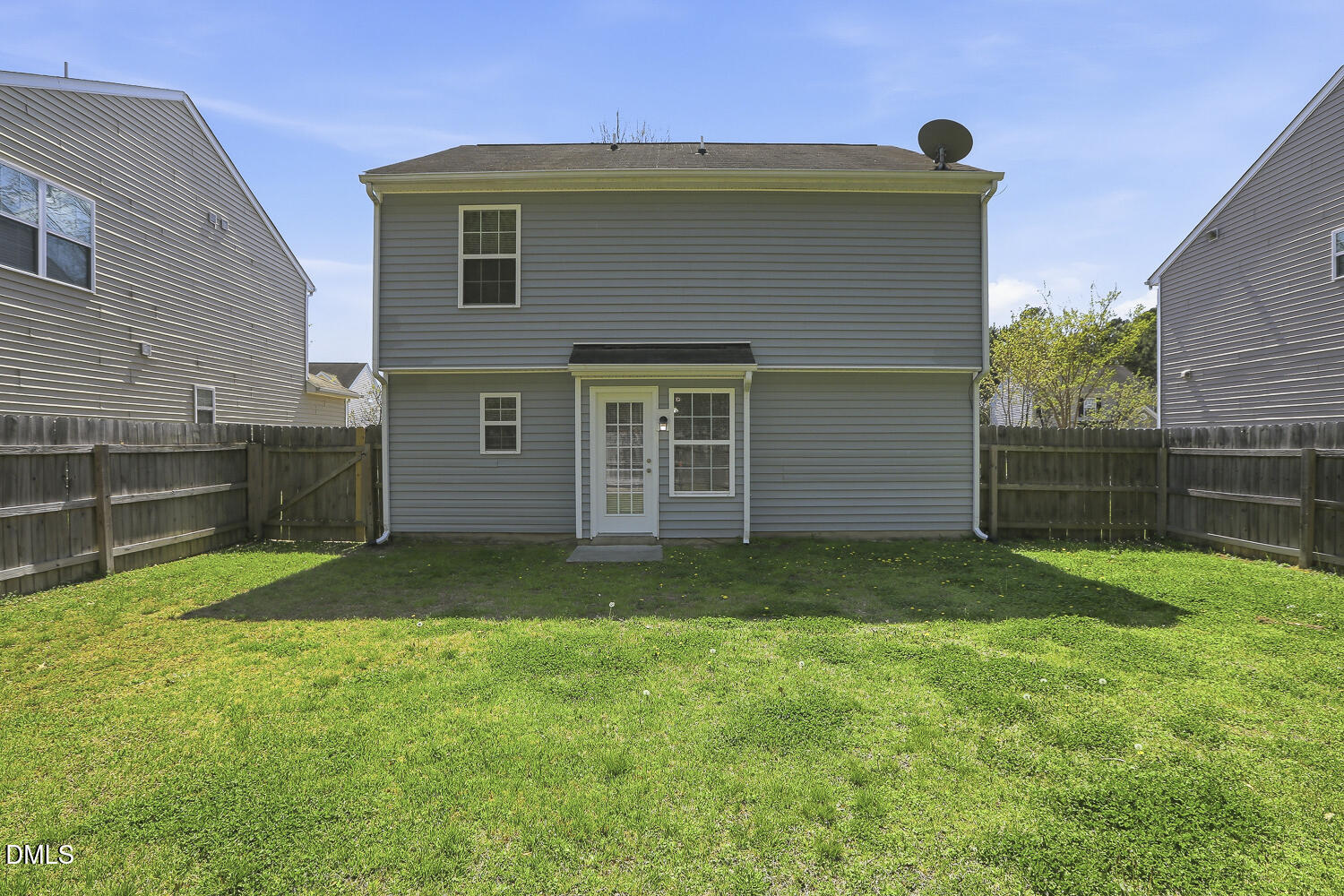 808 Woodside Park Lane