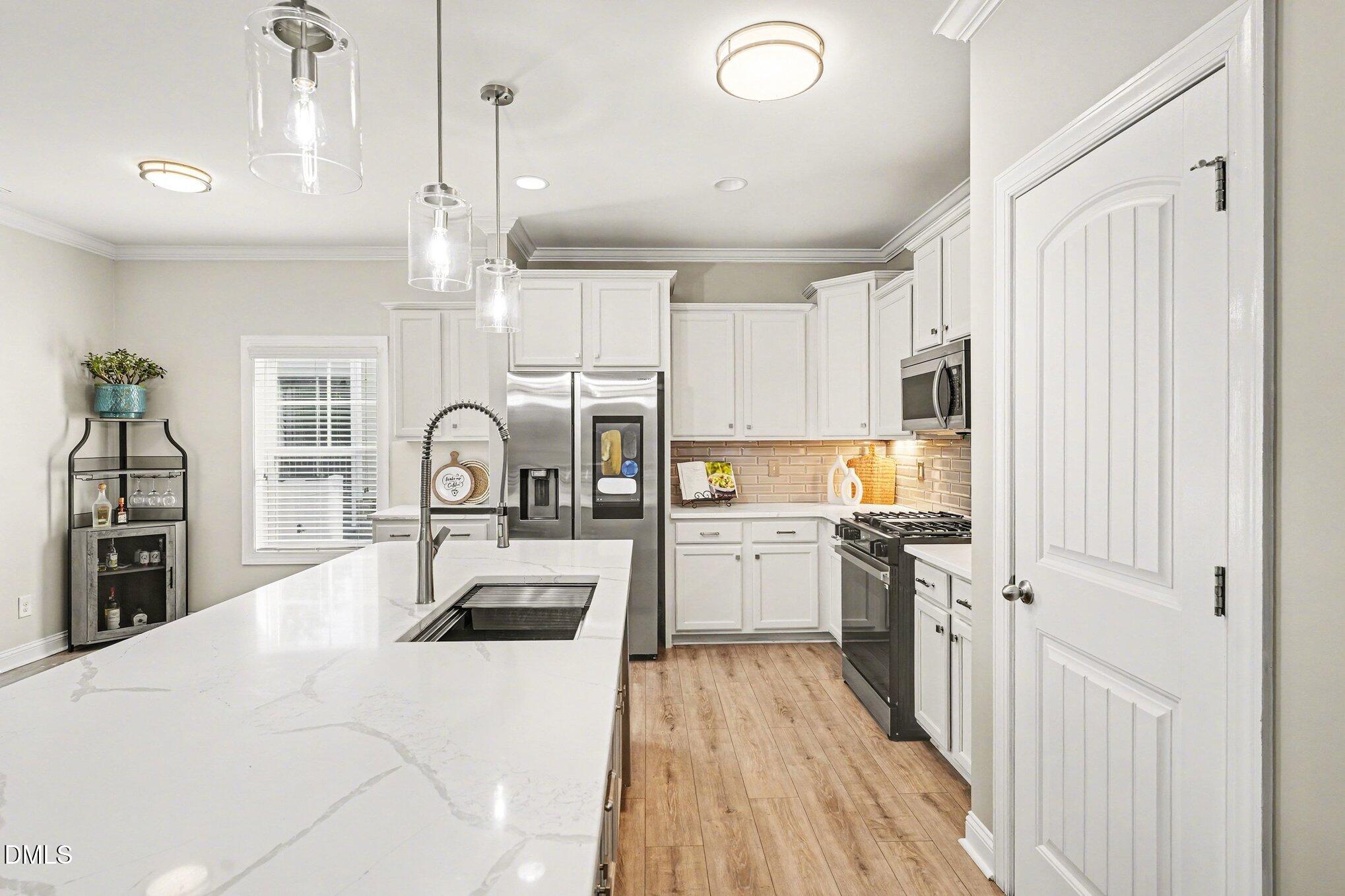 418 Banner Blue Court