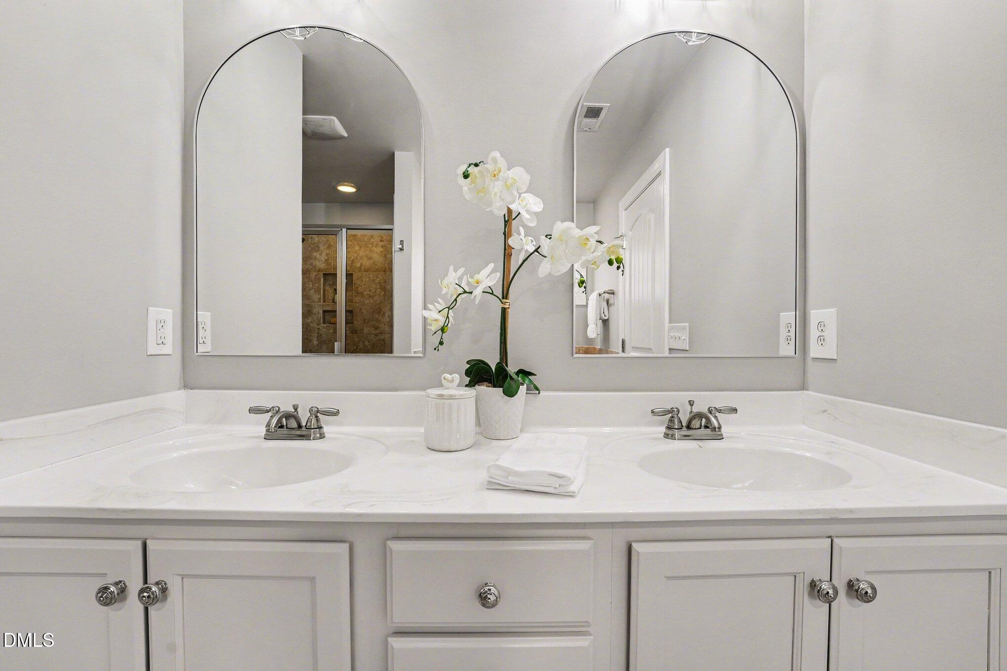 418 Banner Blue Court